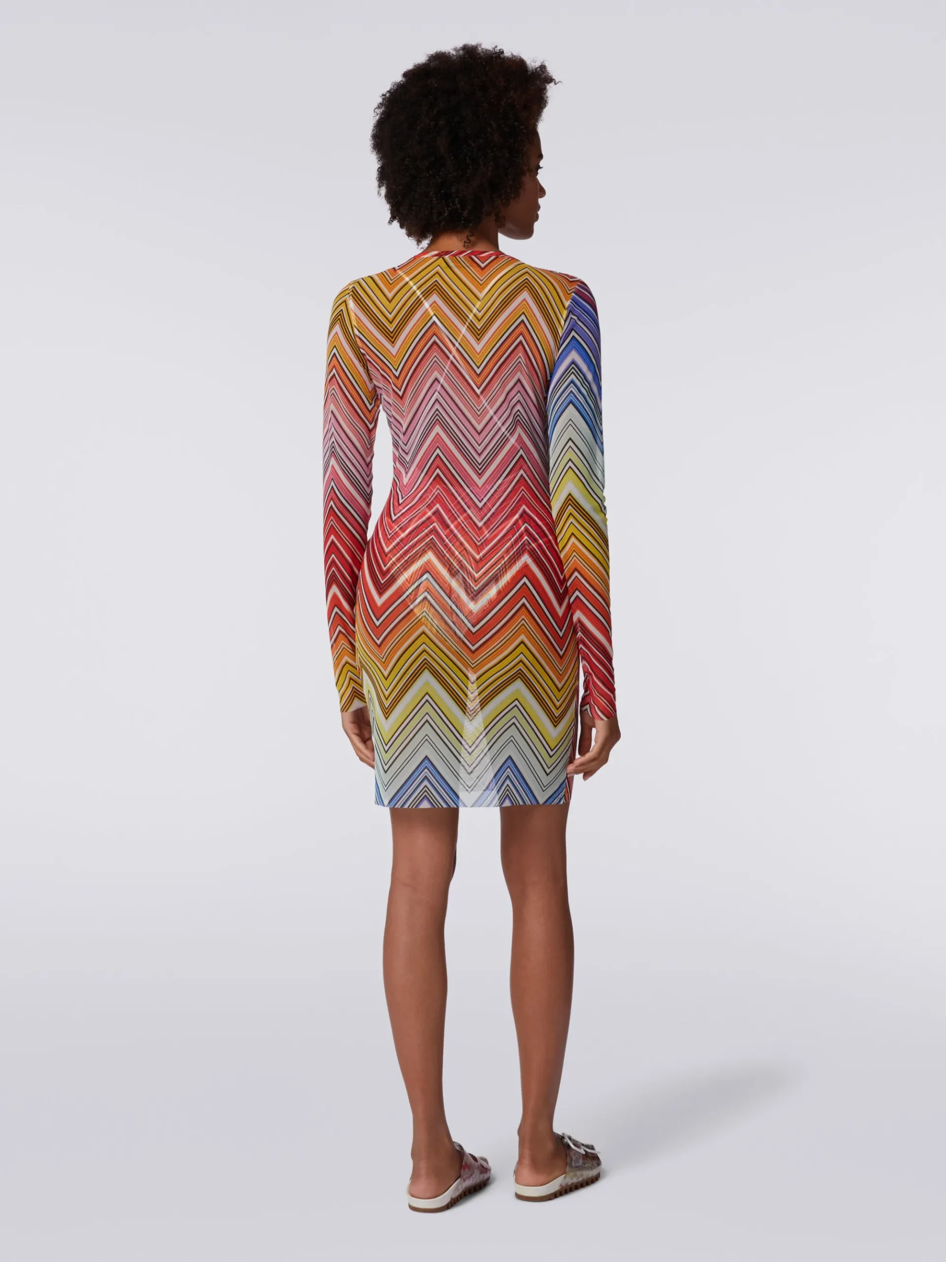 Beach dress in zigzag print tulle