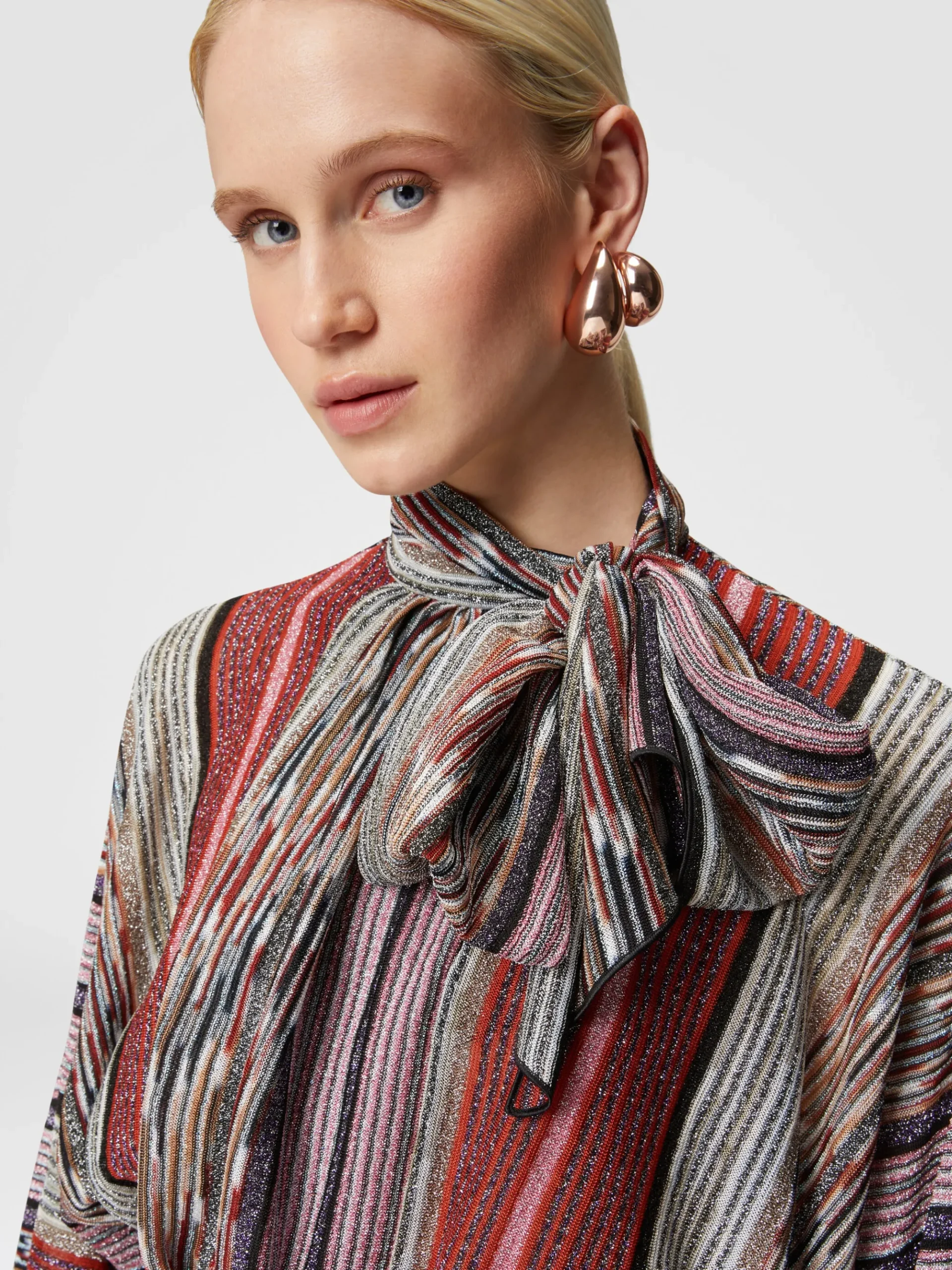 Blouse with lamé viscose scarf collar