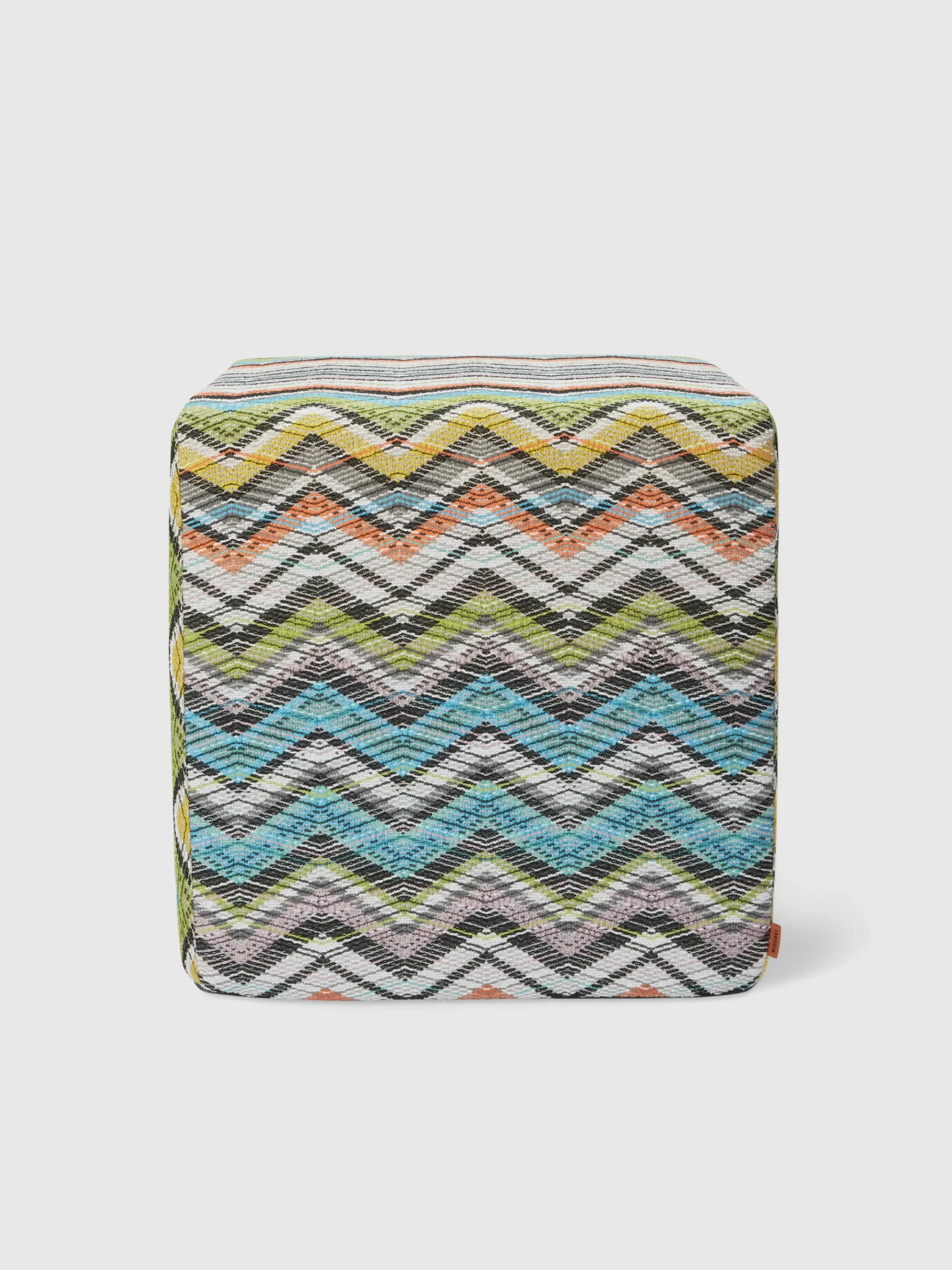 Carioca 40x40x40 cm cubic pouffe in cotton blend with chevron pattern