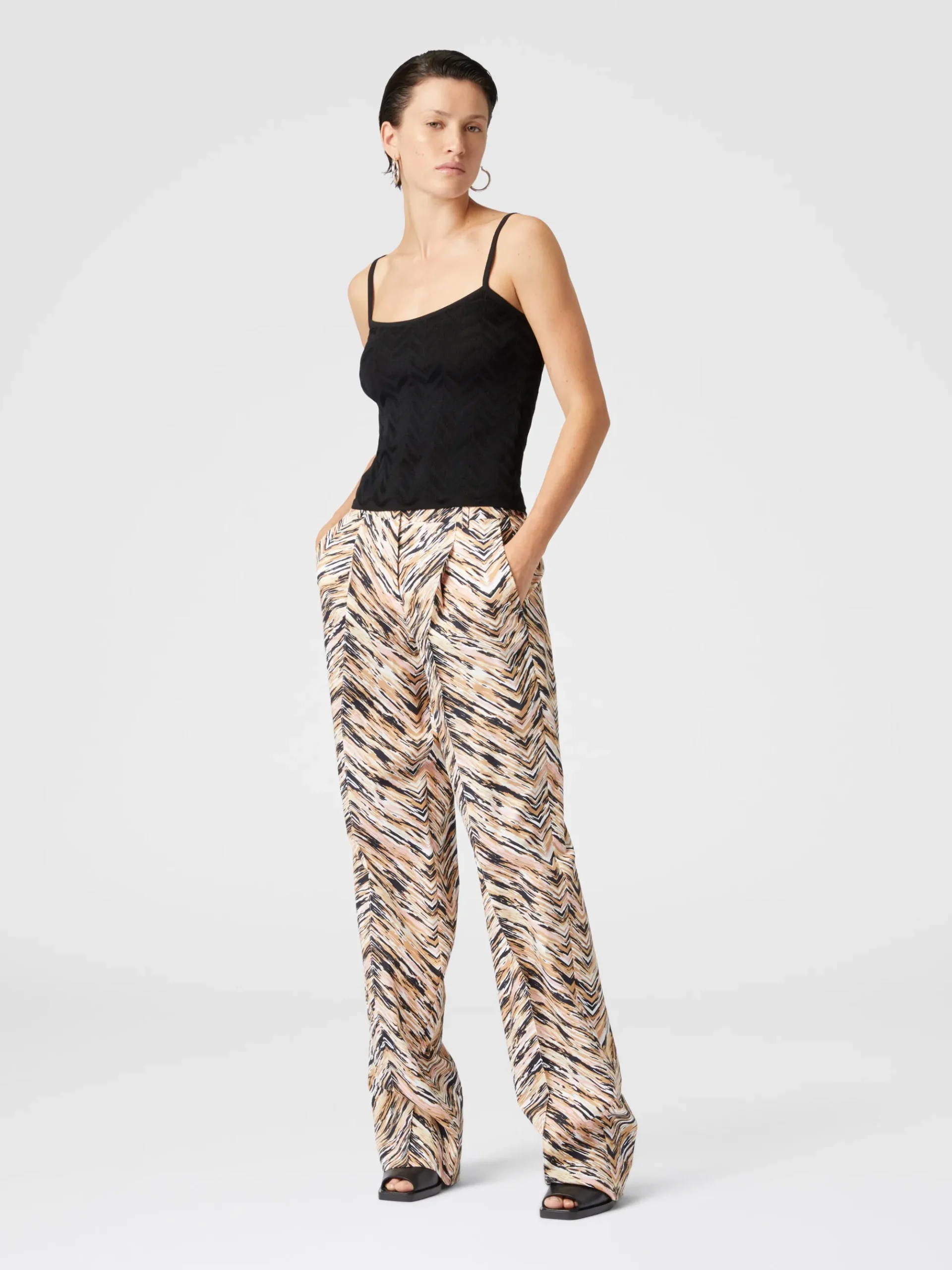 Classic trousers in animal print zig zag cotton