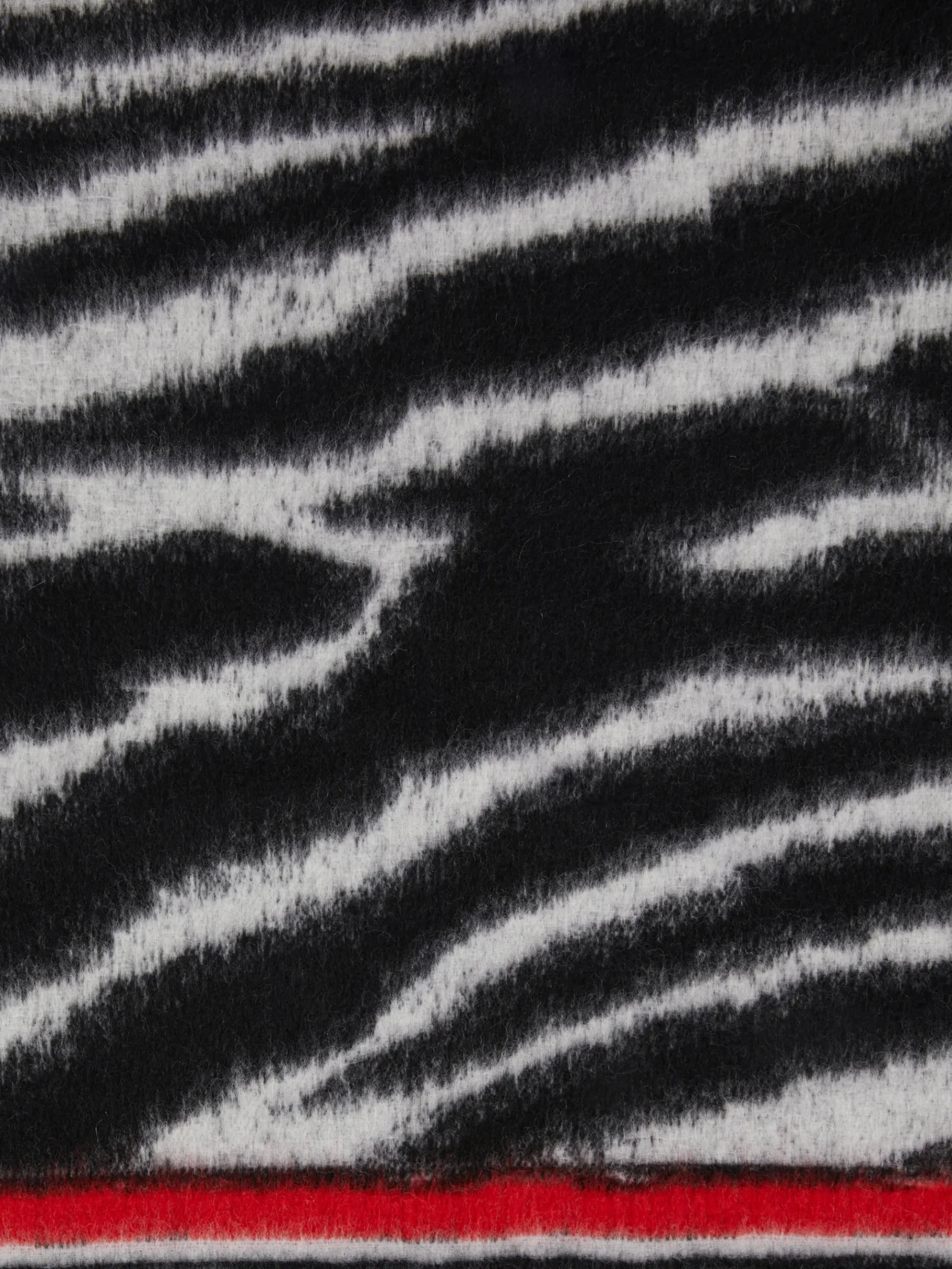 Cleopatra 130x190 cm plaid blanket in animalier wool