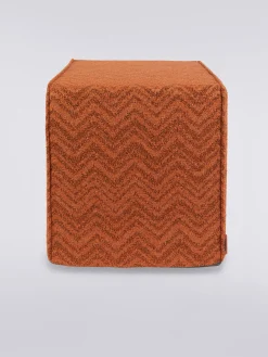 Columbia 40x40x40 cm chevron bouclé footstool cube