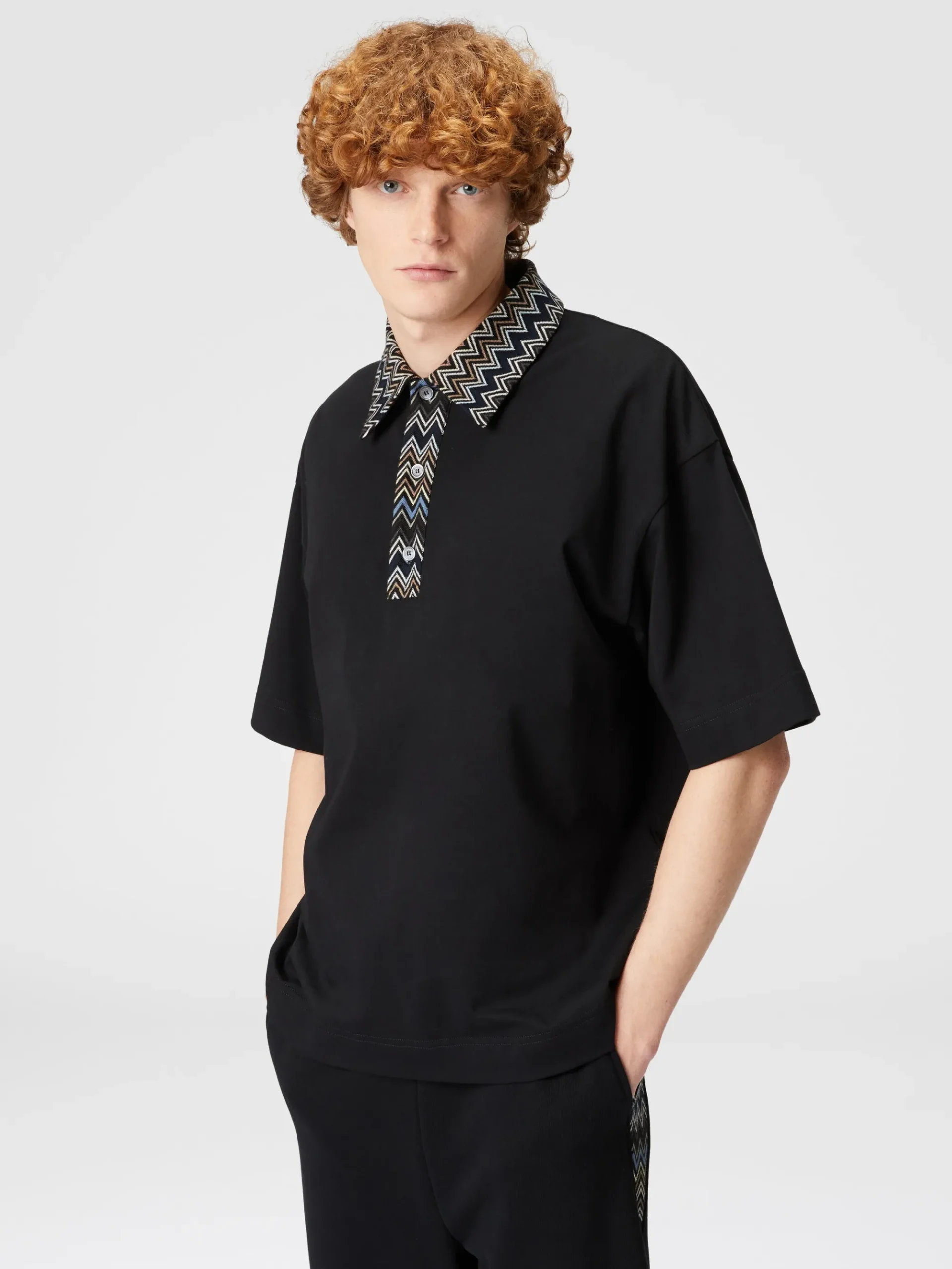 Cotton jersey polo shirt with chevron knit inserts
