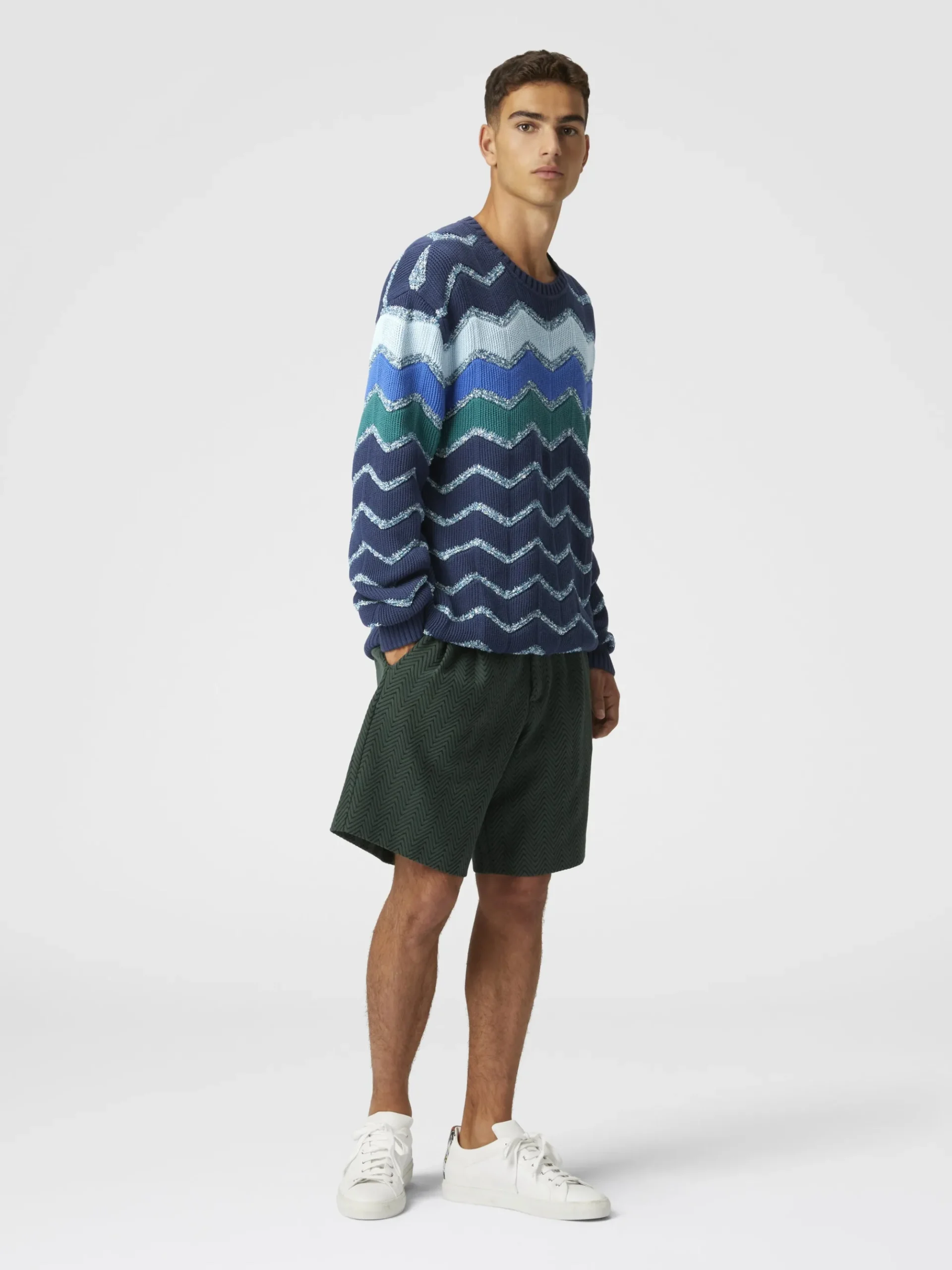 Crew-neck pullover with macro zigzag and mélange details