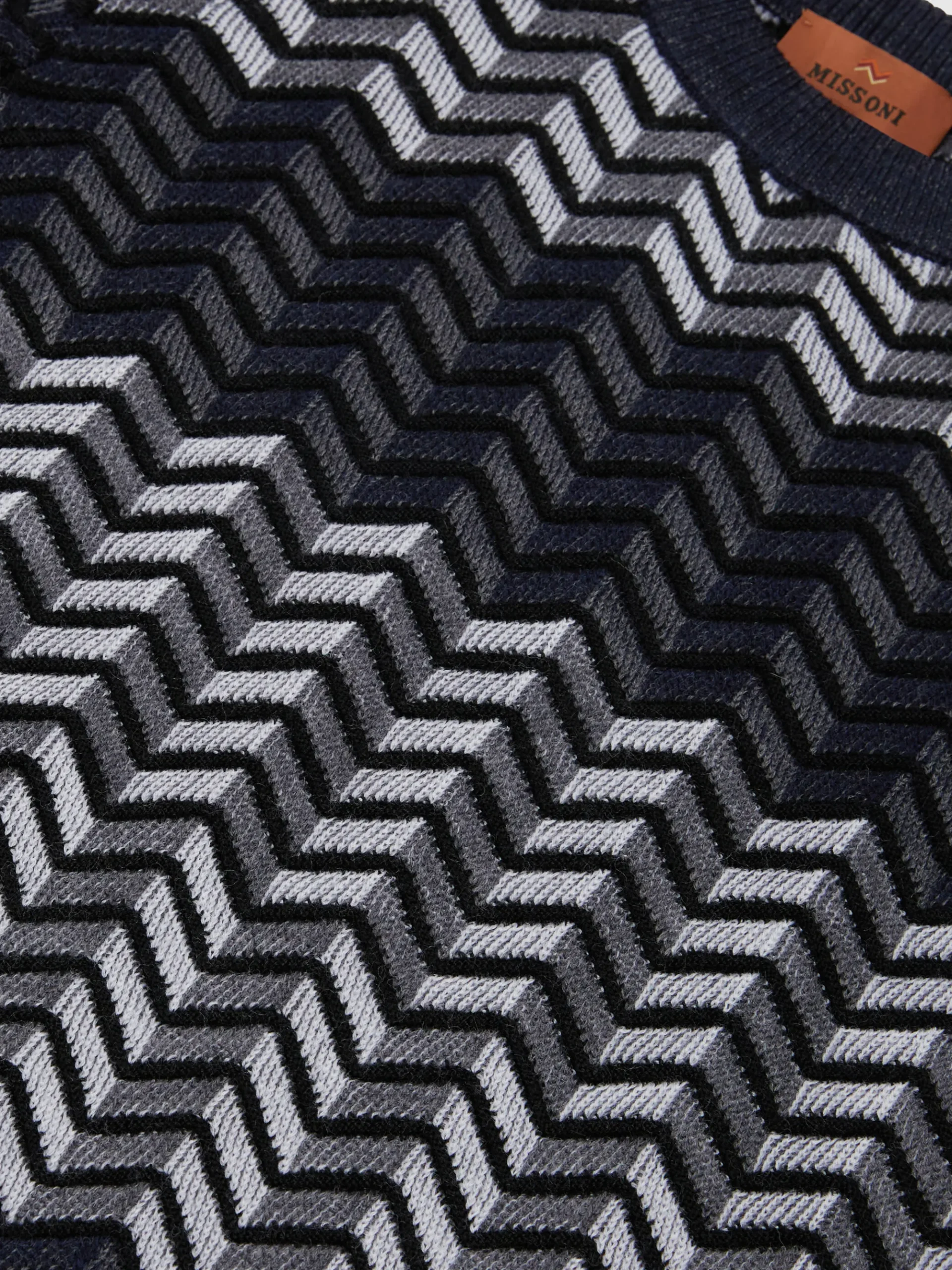 Crewneck sweater in zigzag virgin wool