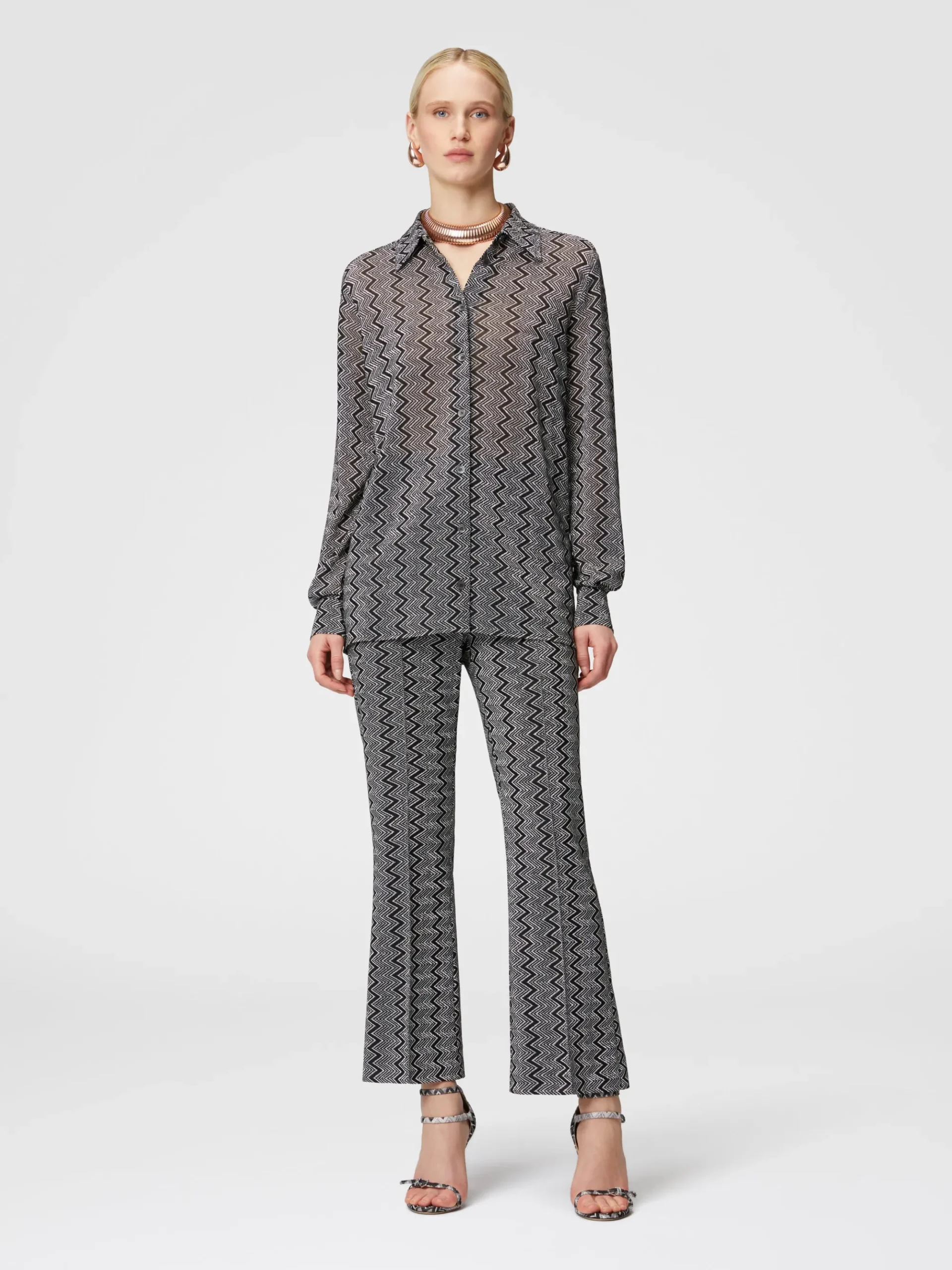Cropped trousers with zig zag lamé motif
