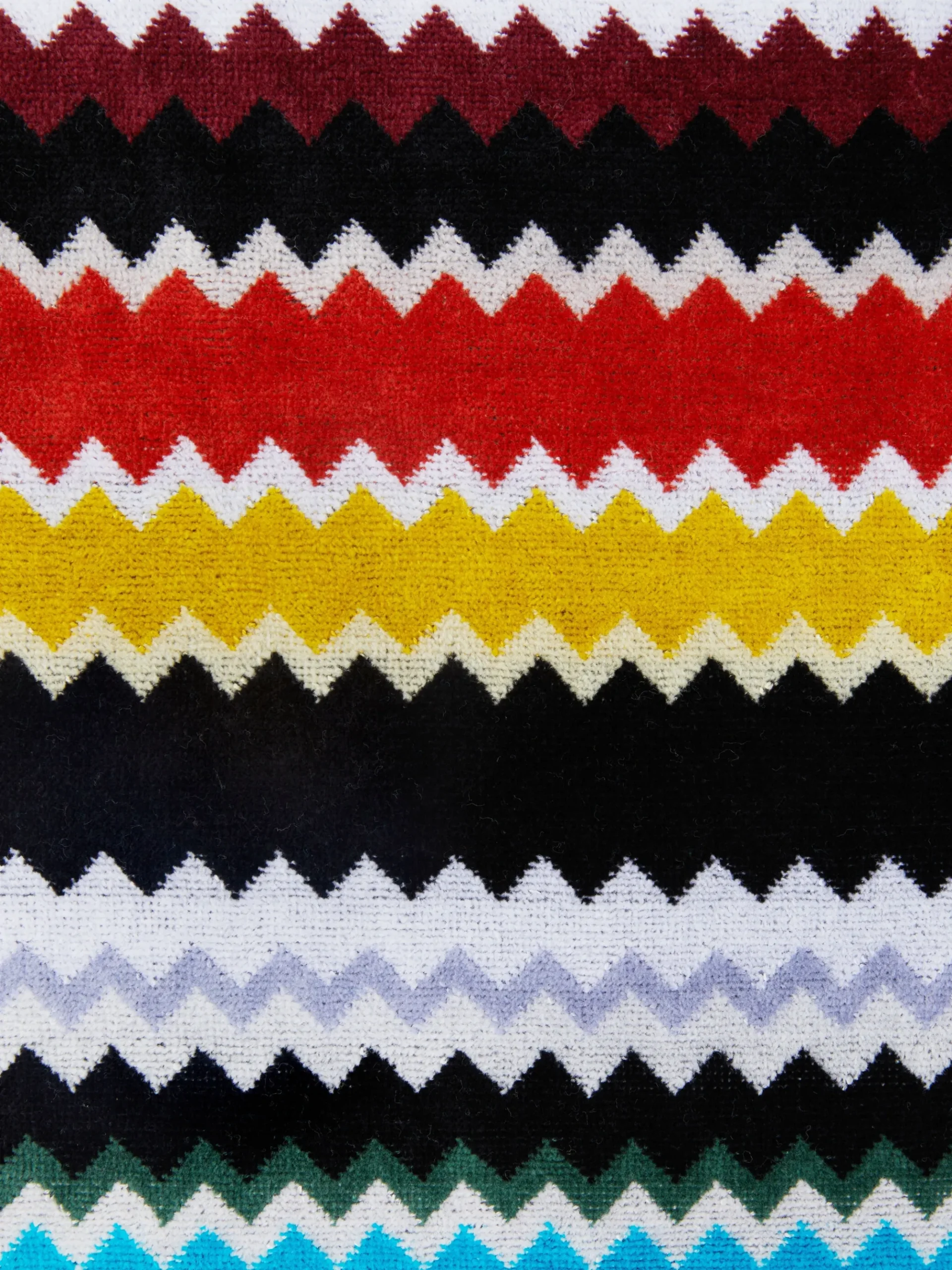 Curt 100x180 cm beach towel in zigzag cotton terry cloth