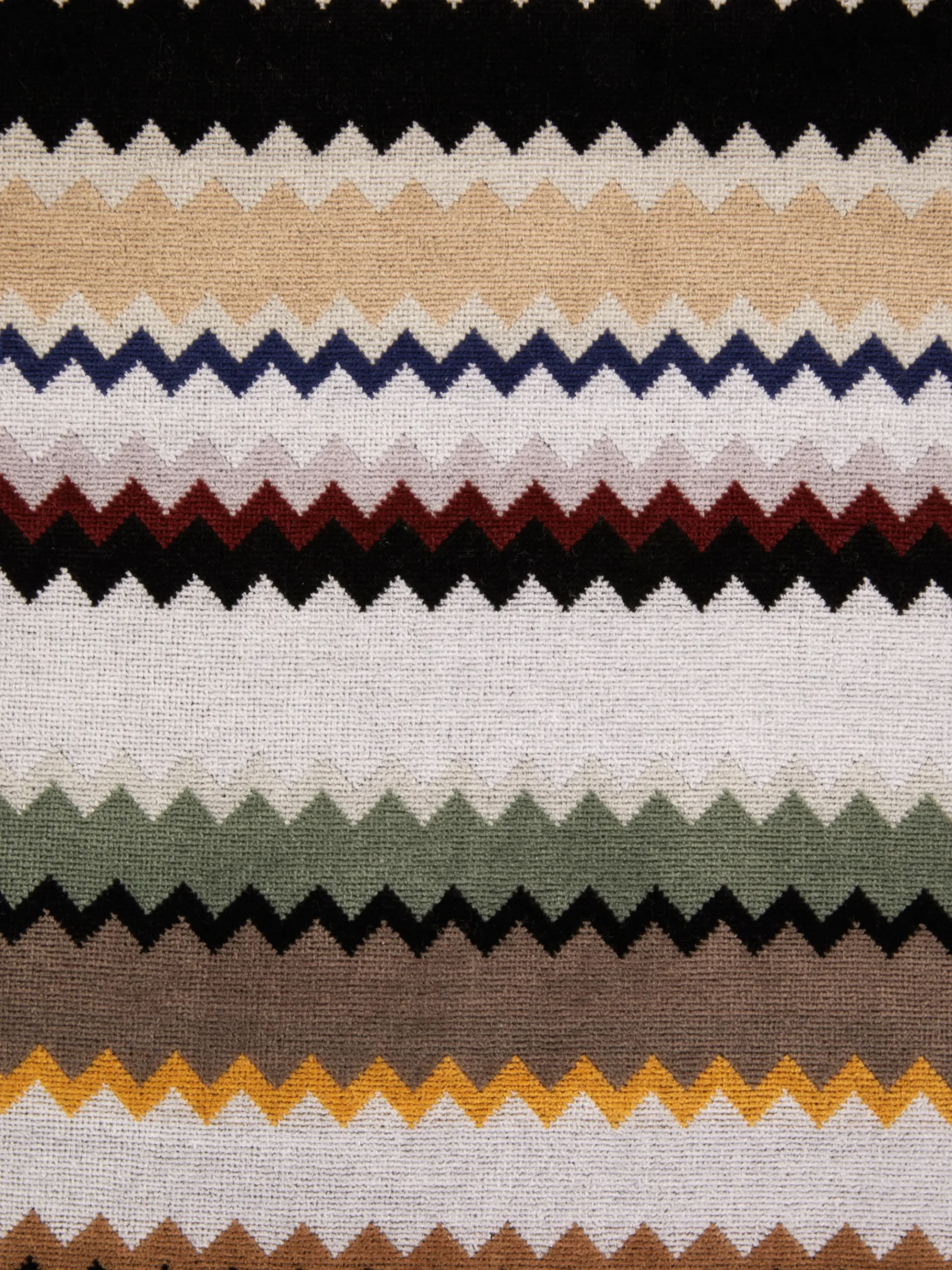 Curt 100x180 cm beach towel in zigzag cotton terry cloth