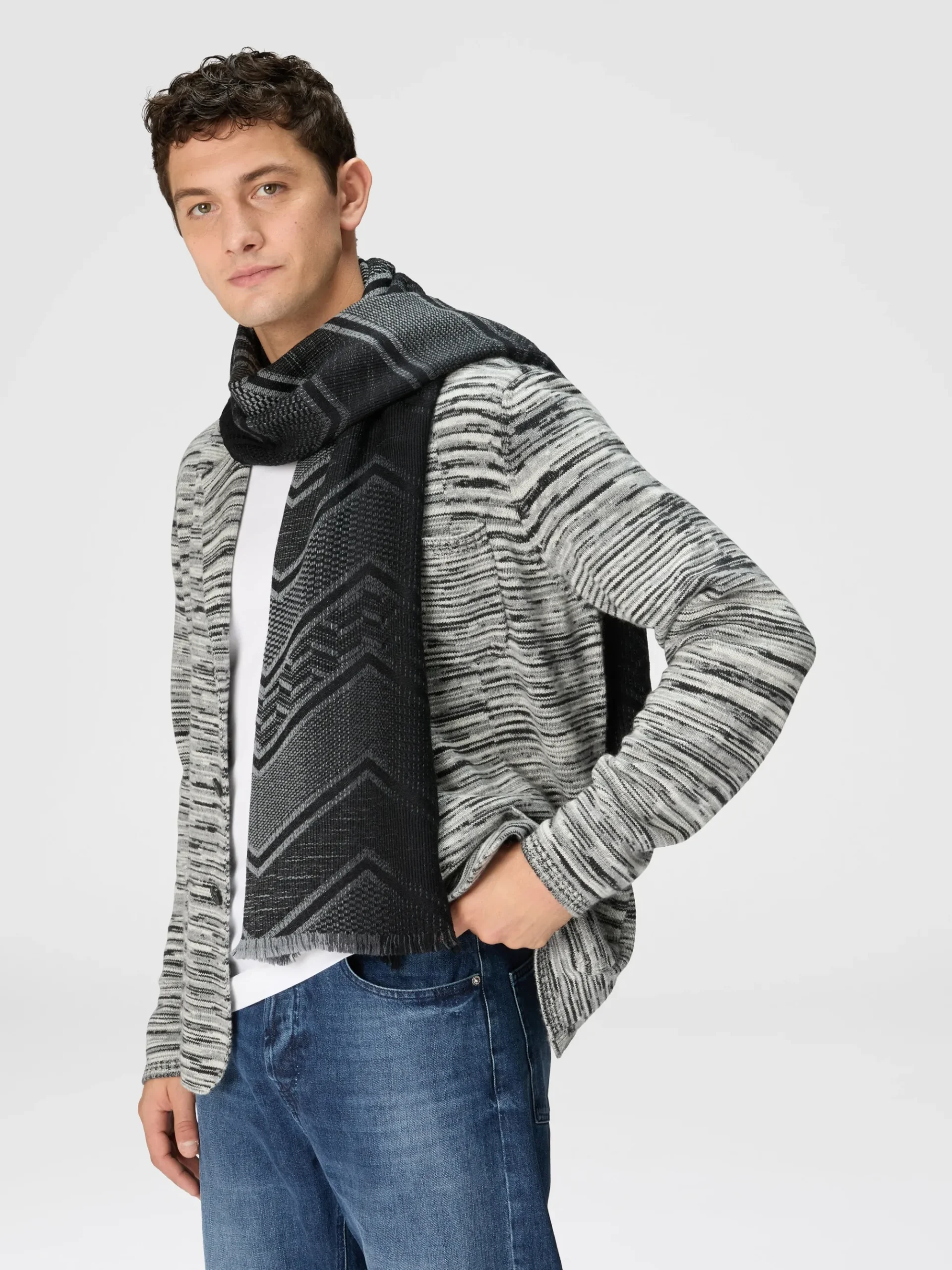 Dégradé wool blend scarf