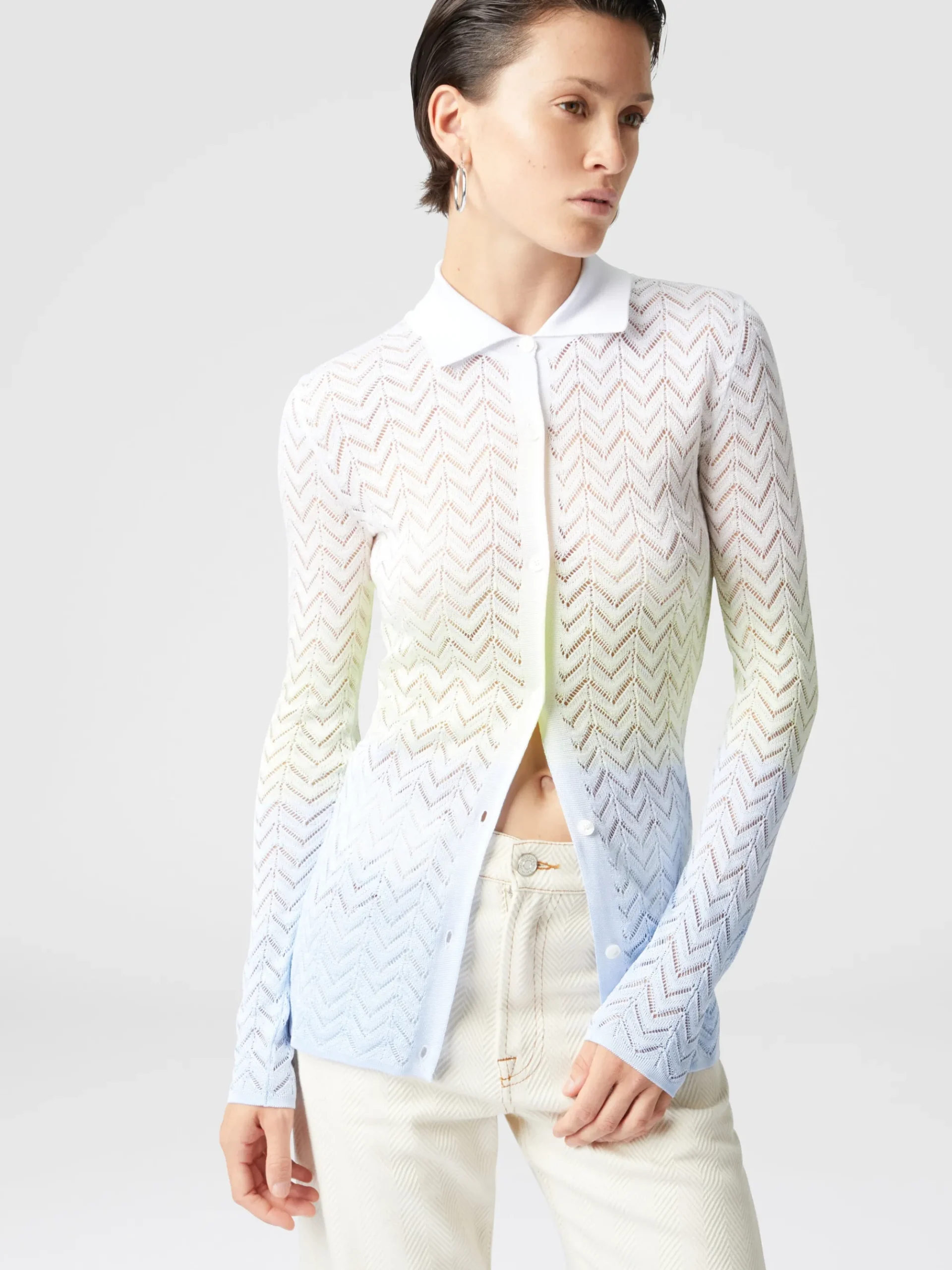 Gradient chevron viscose knit shirt