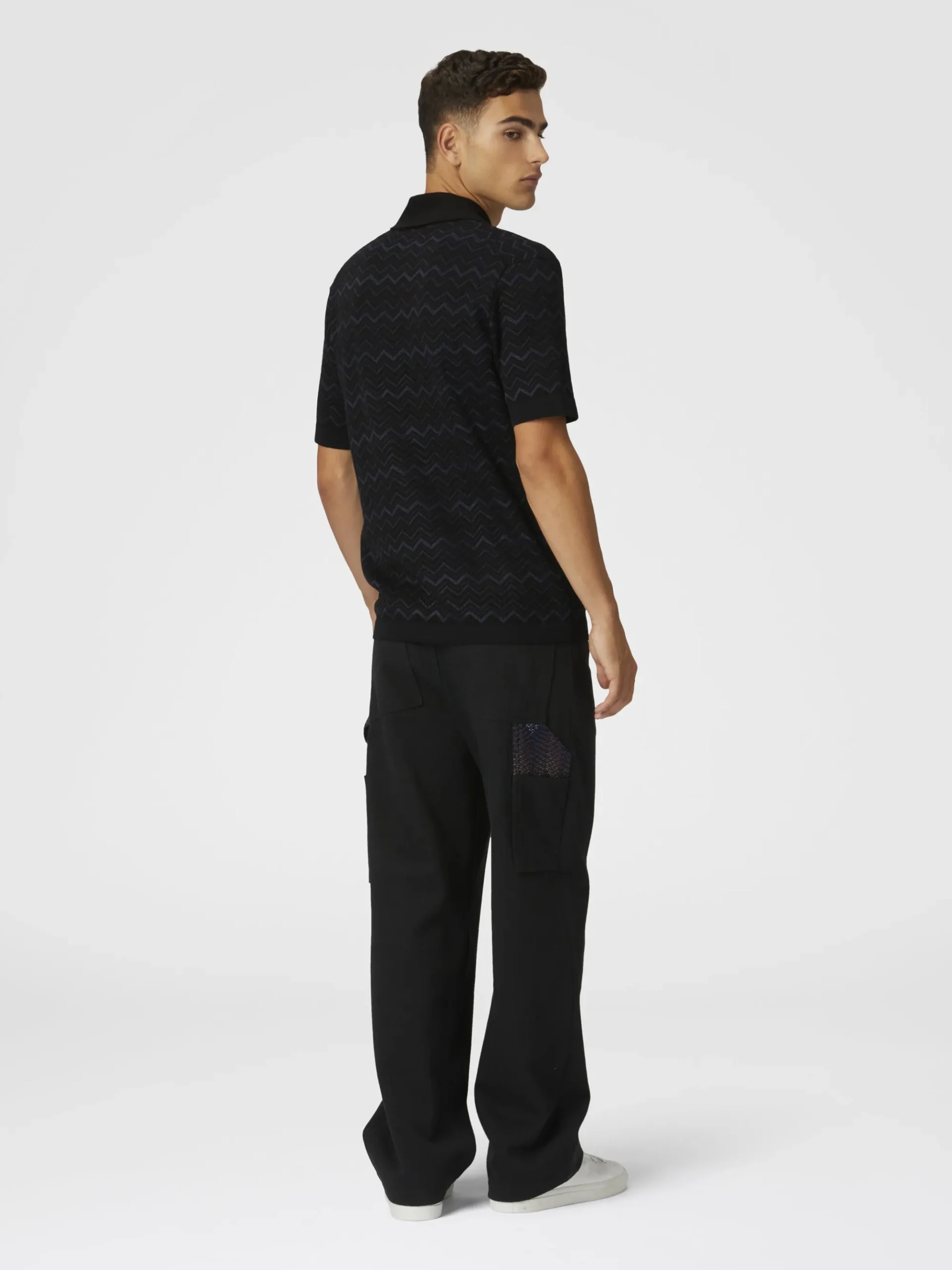 Knitted polo shirt in a cotton and viscose blend zigzag