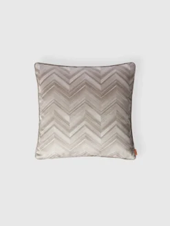 Layers 40x40 cm cotton sateen chevron cushion