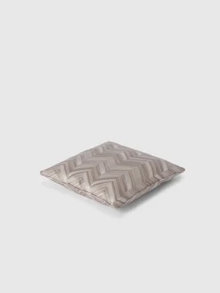 Layers 40x40 cm cotton sateen chevron cushion