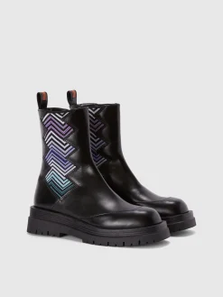 Leather ankle boots with fabric insert
