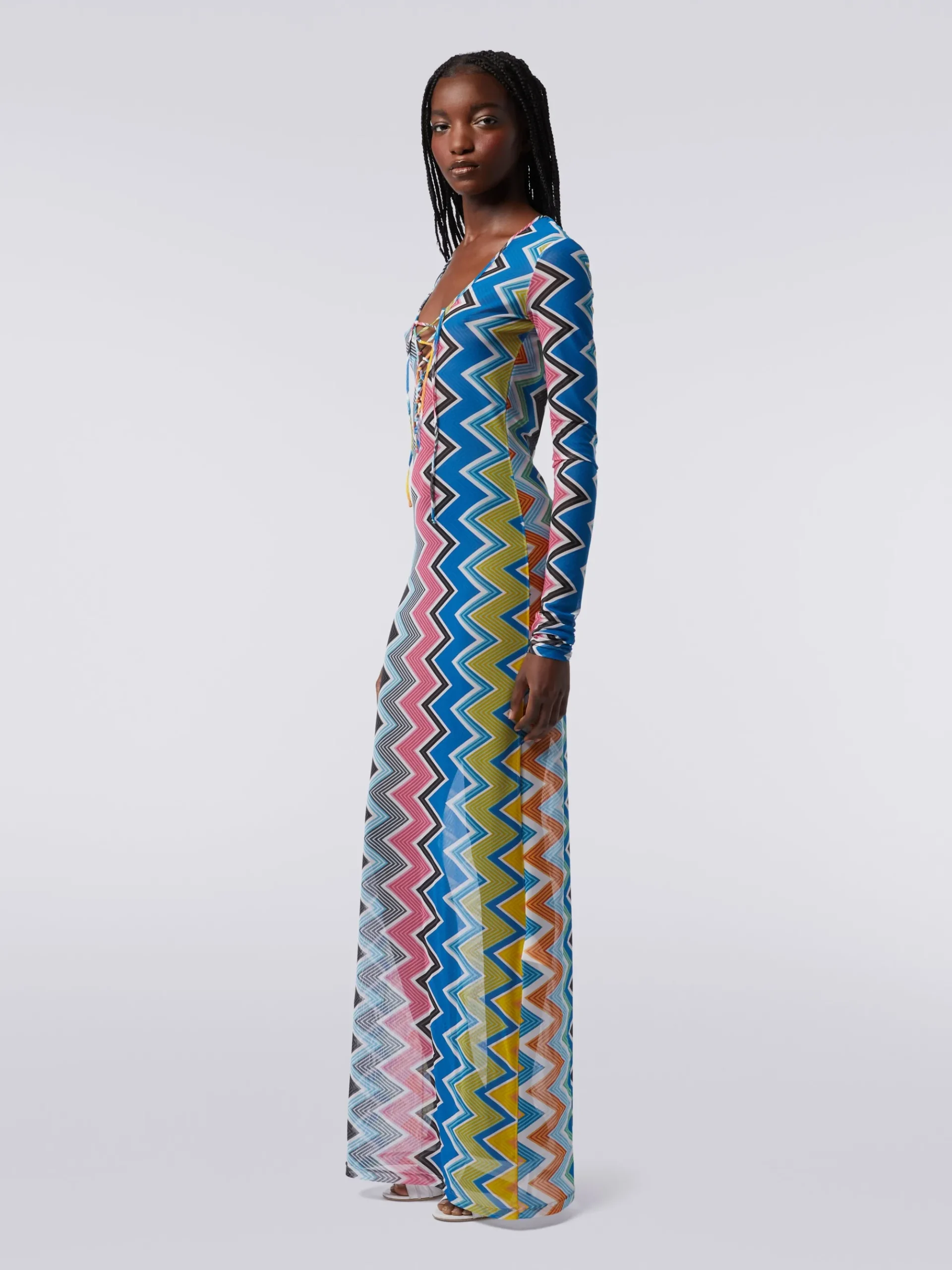 Long cover-up dress in zigzag print tulle