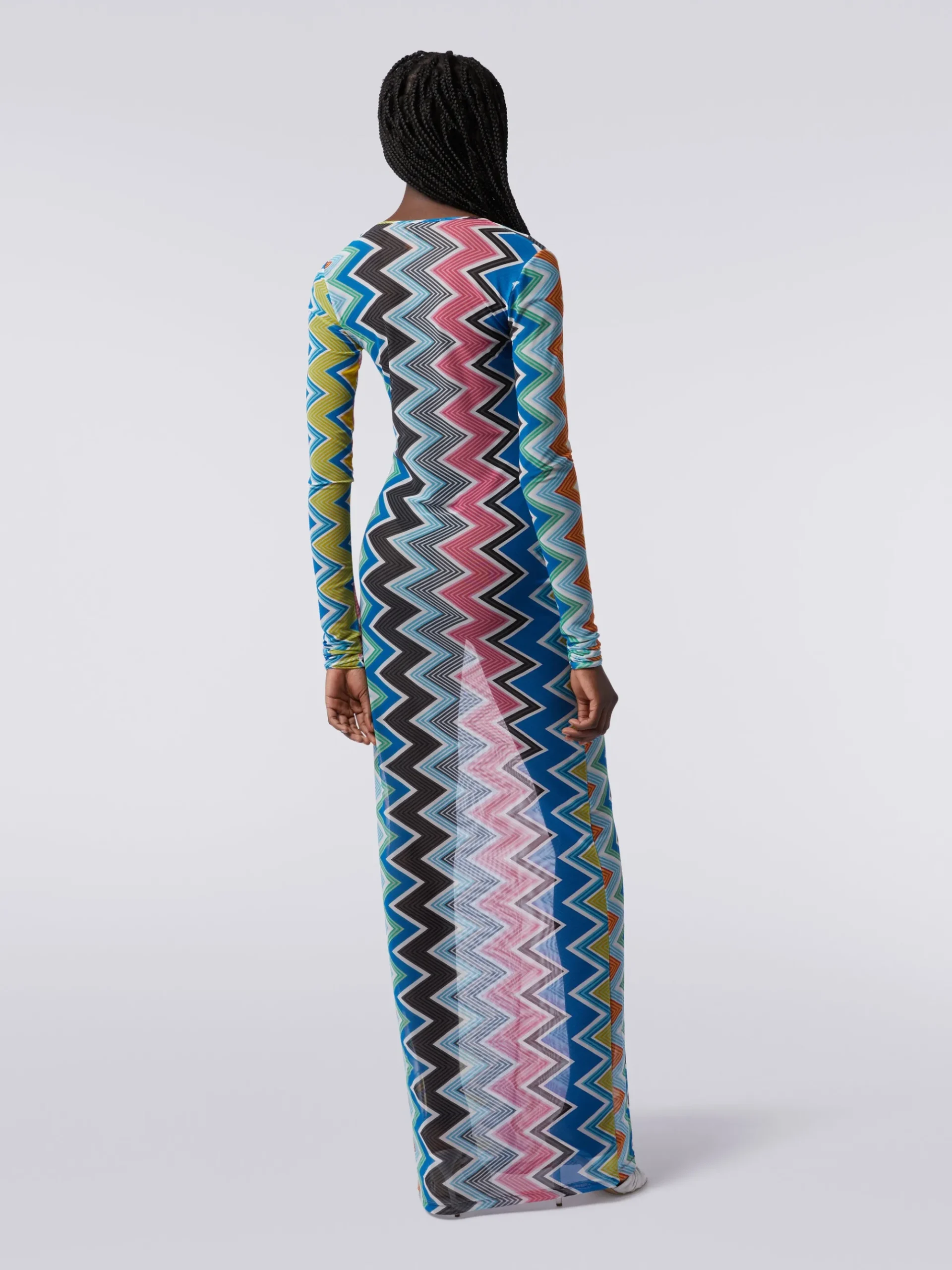 Long cover-up dress in zigzag print tulle