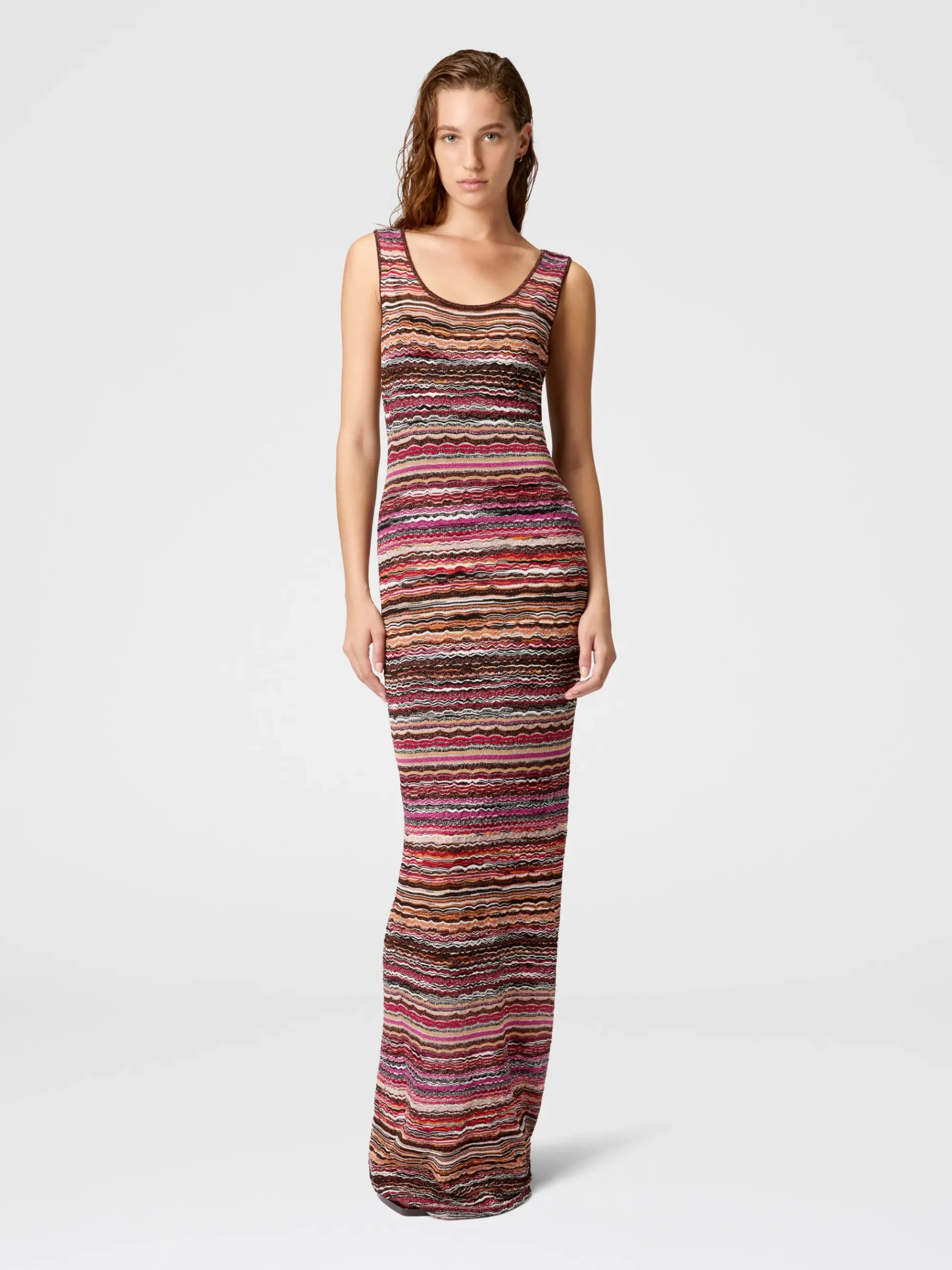 Long dress in lamé viscose with wave motif