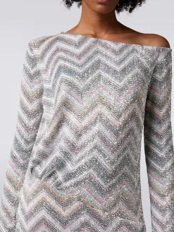 Long dress in zigzag knit with sequin appliqué