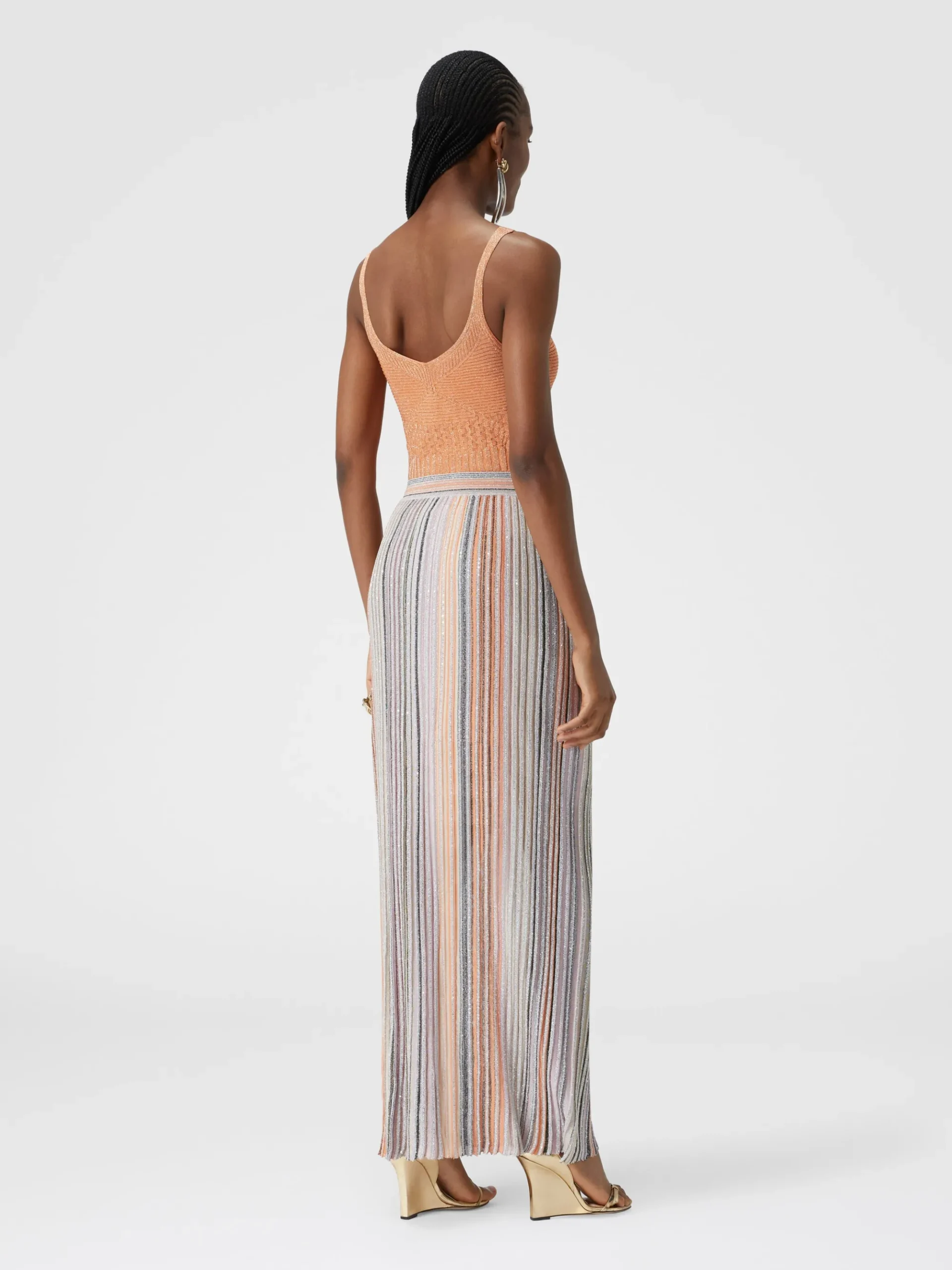 Long ribbed parted skirt with sequins