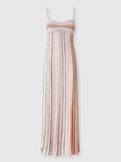 Long sleeveless dress in lamé pleated knit