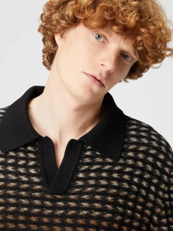Long-sleeved polo shirt in textured virgin wool knit
