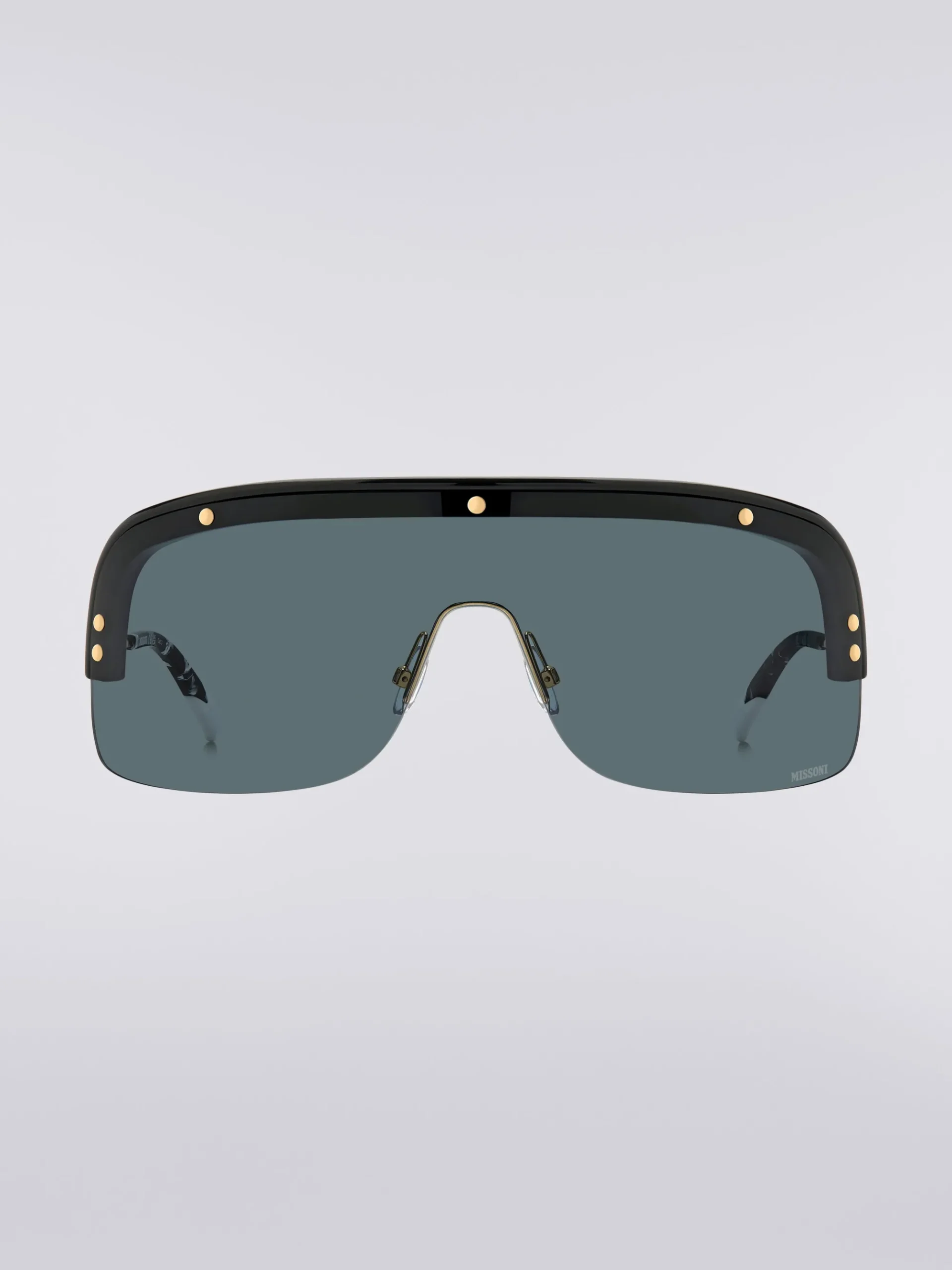 Mask sunglasses with metal temples and acetate tips