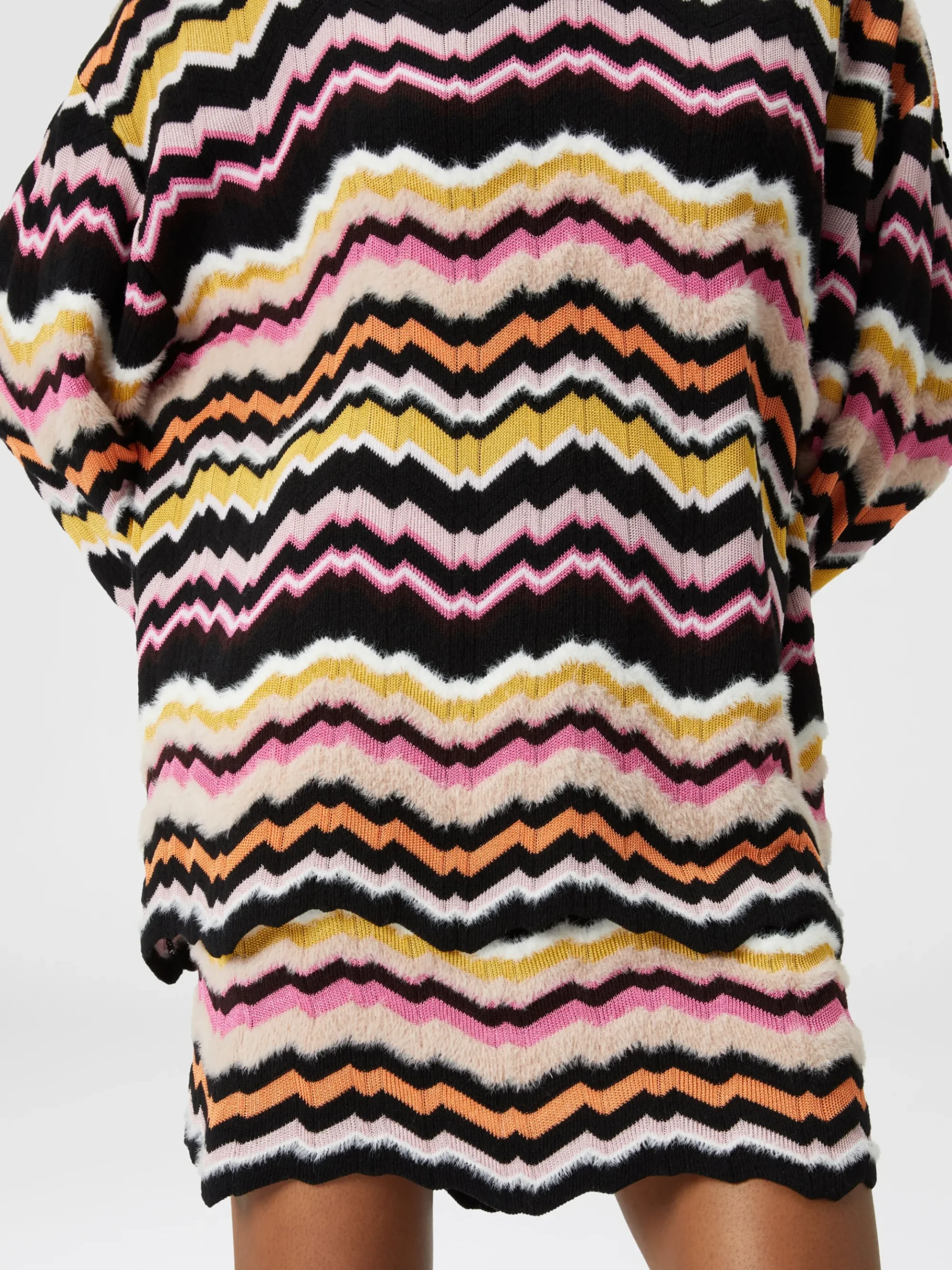 Mini skirt with zigzag Greek motif