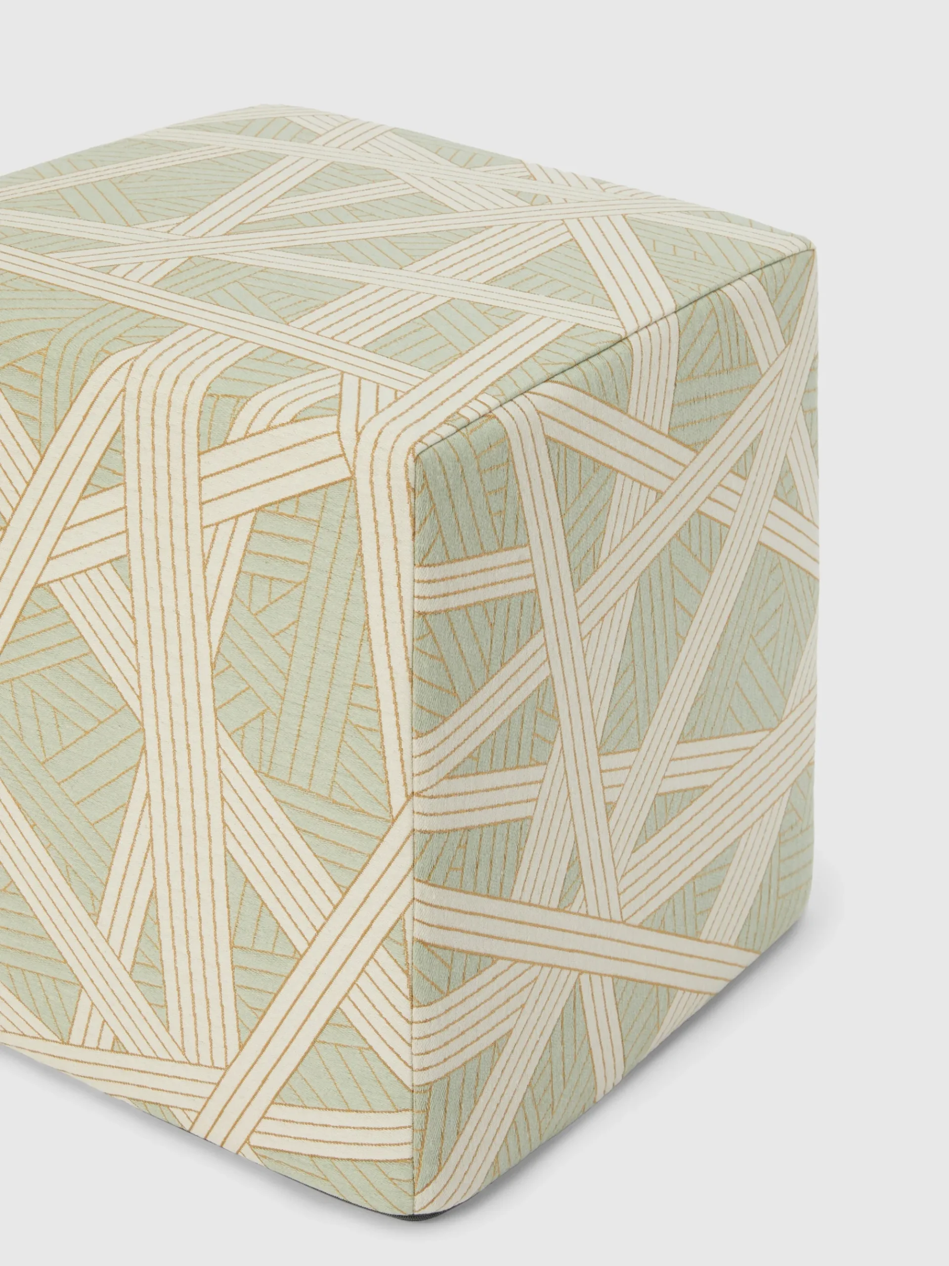 Nastri 40x40x40 cm footstool cube with contrasting stitching
