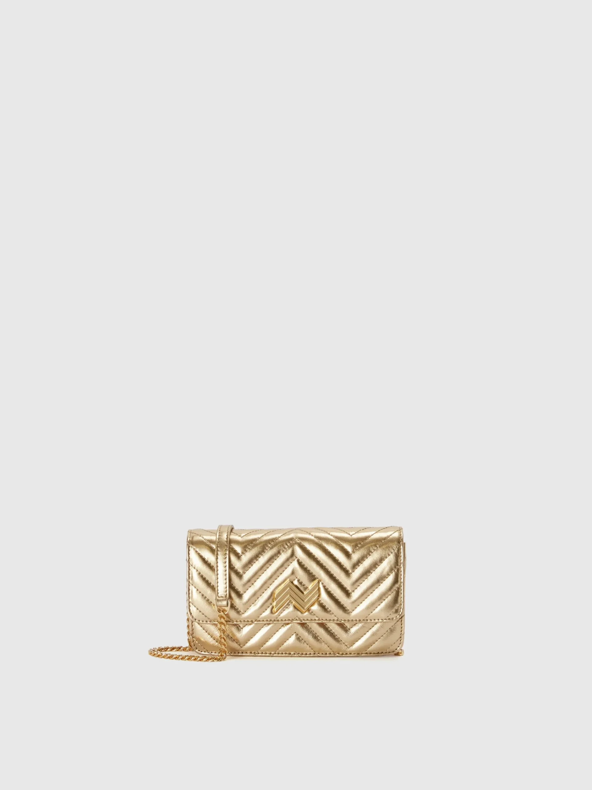 On-chain wallet in zig zag leather