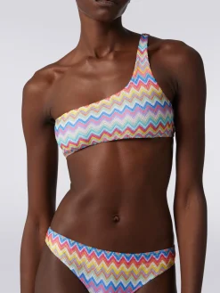 One-shoulder bikini with zigzag print