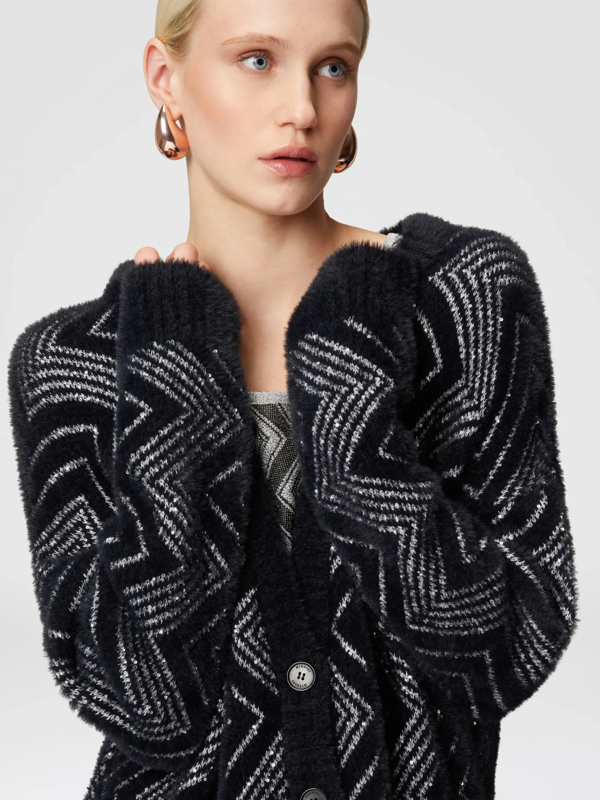 Oversized zig zag cardigan with sequins