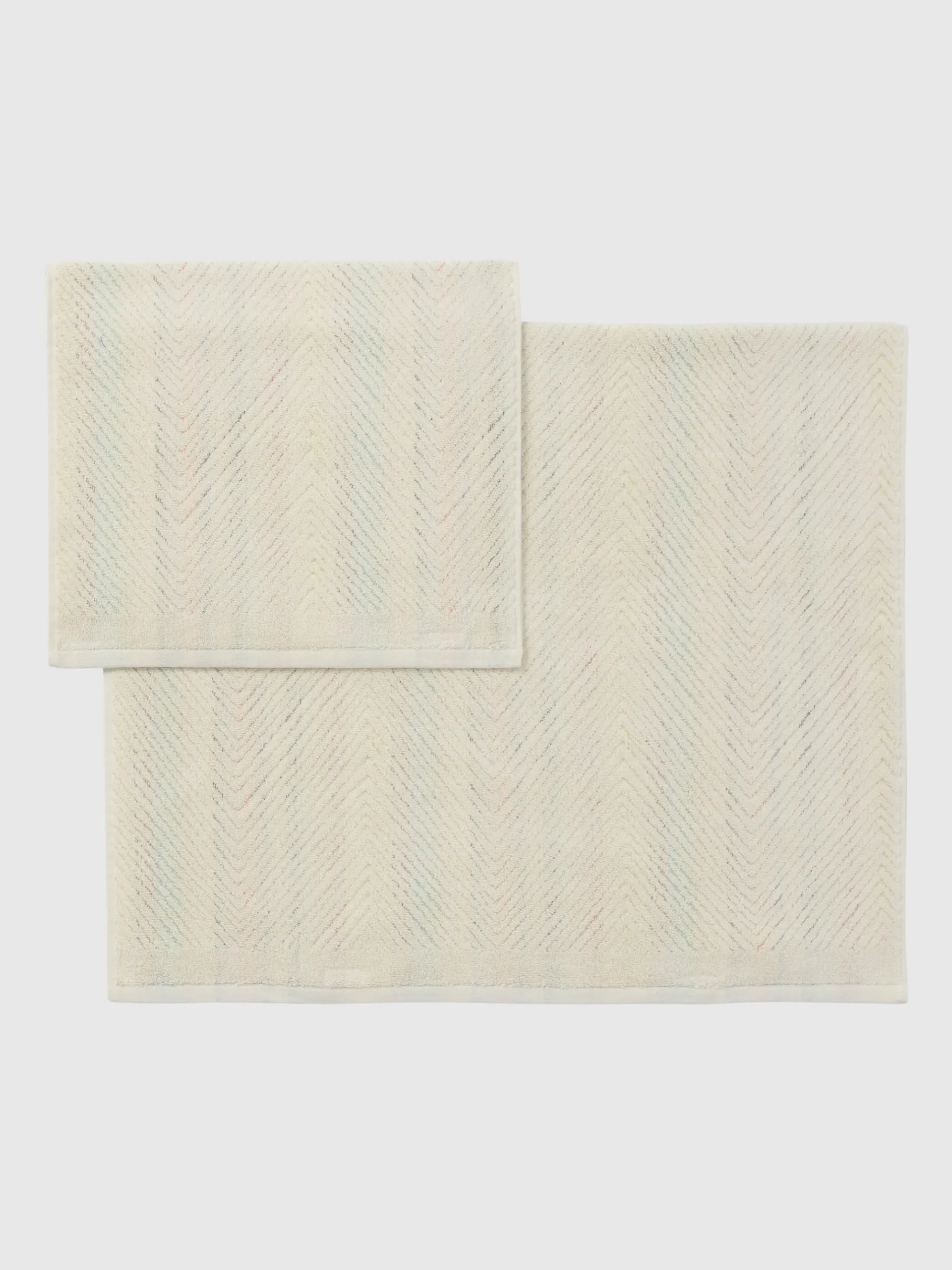 2-piece Harmony bath towel set in cotton terry with chevron pattern