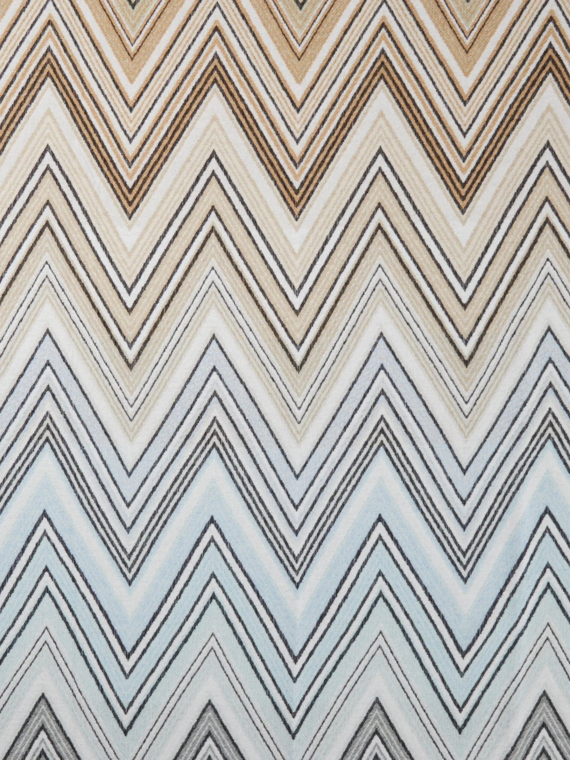 Plaid blanket 130x190 cm chevron wool blend with fringes