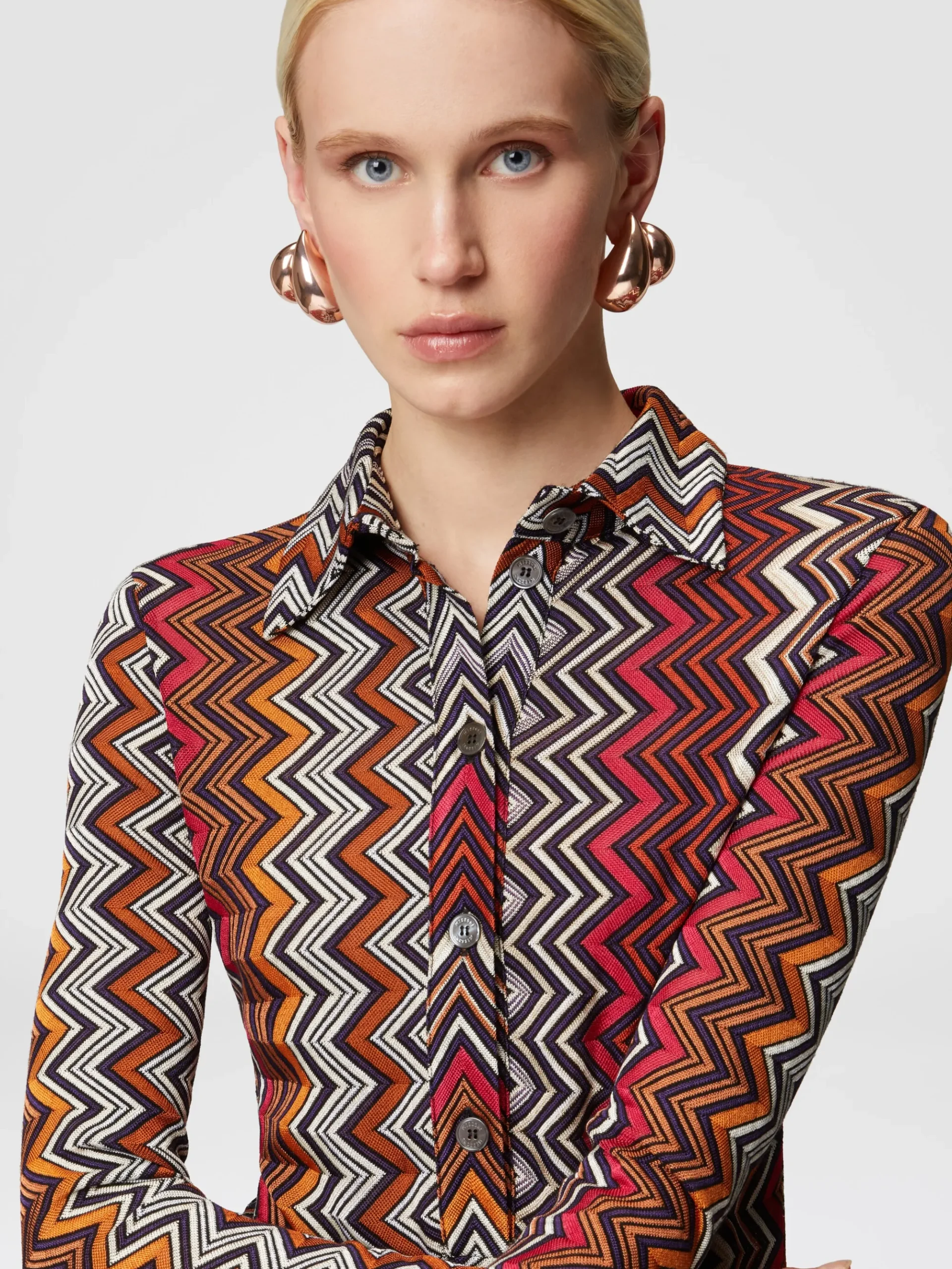 Polo cut dress in viscose and zigzag wool