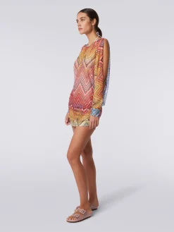 Short cover up dress in zigzag print fabric