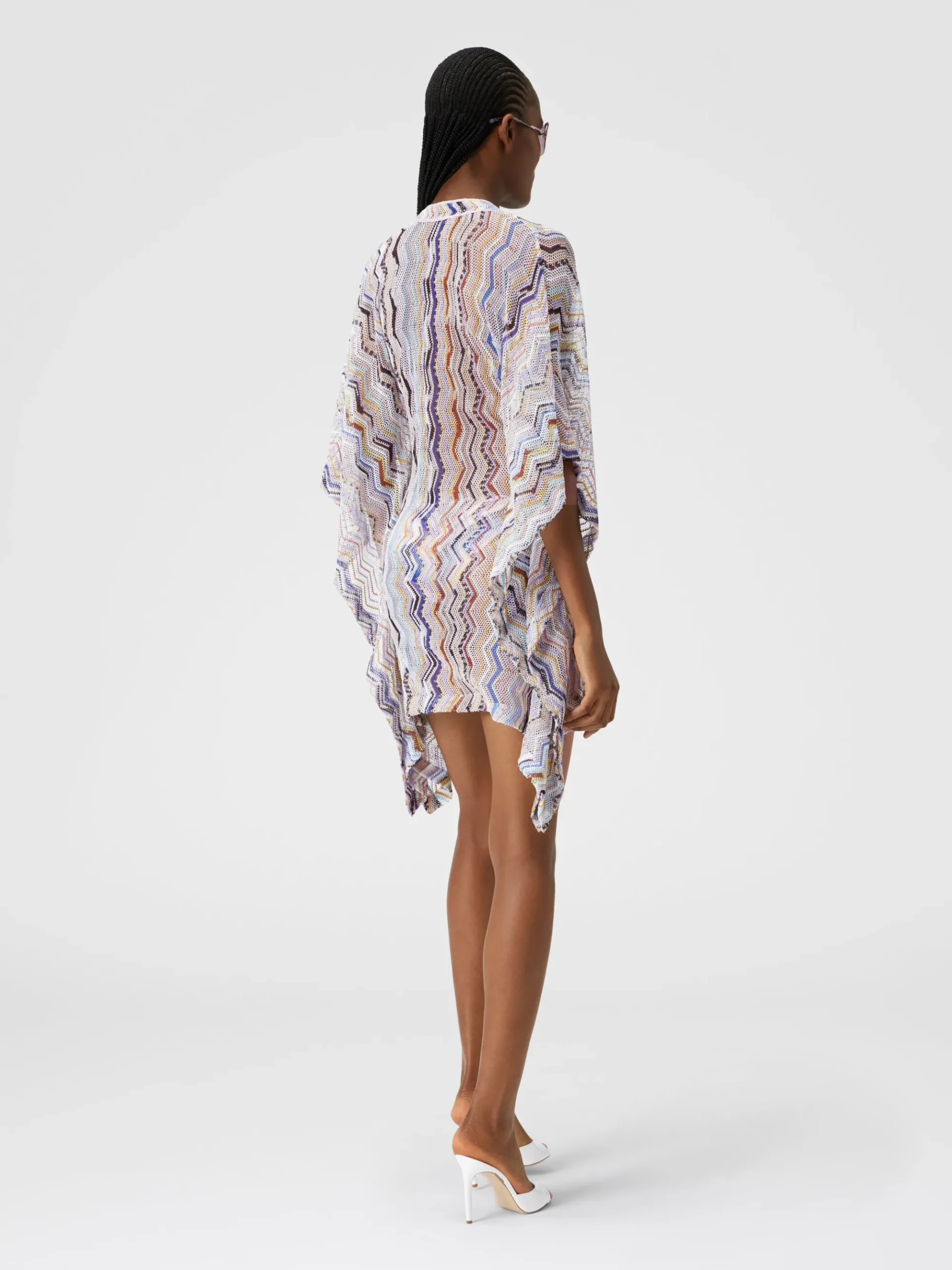 Short cover up kaftan in zigzag crochet with lurex