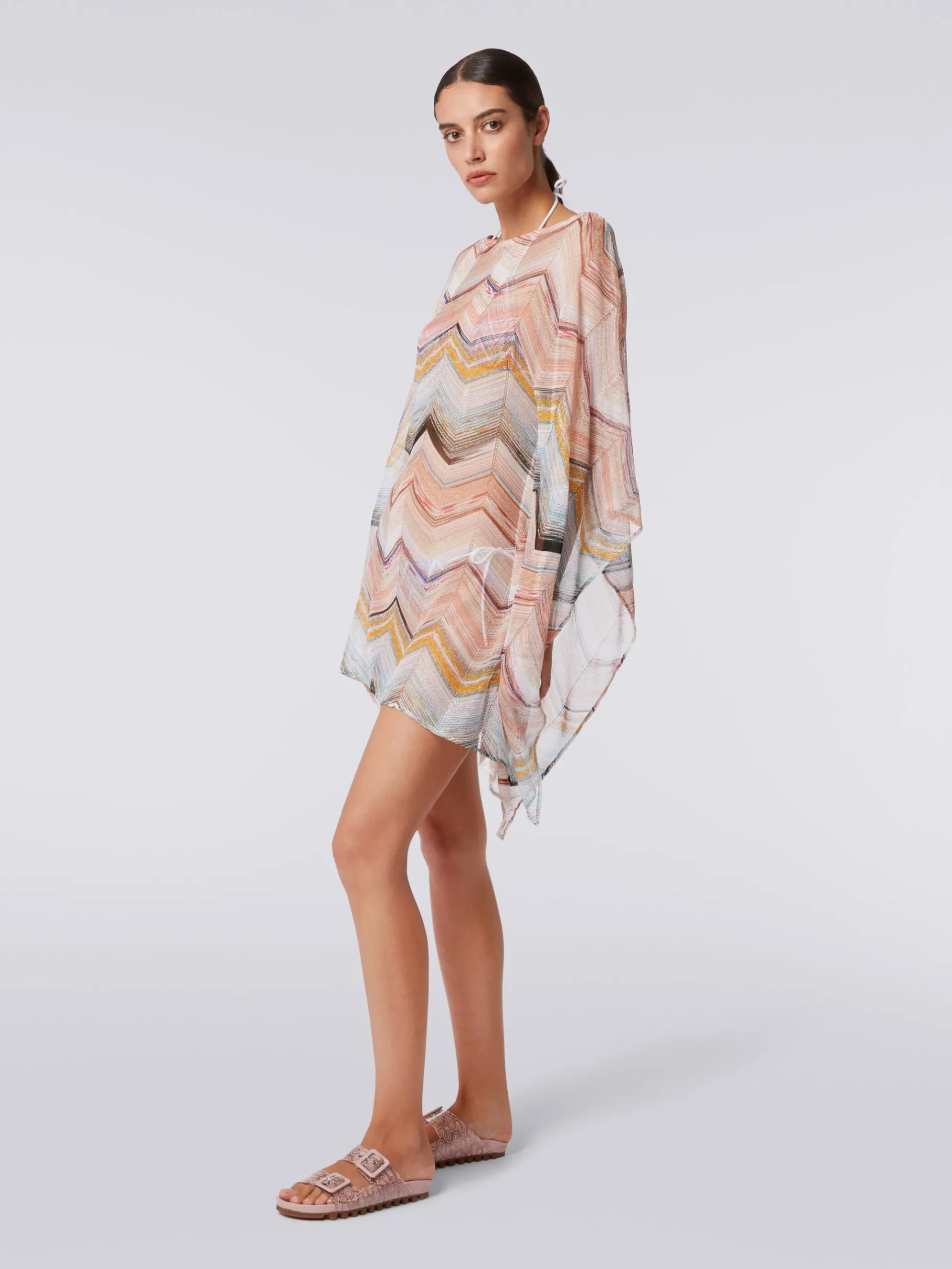 Short cover up kaftan in zigzag viscose blend with lurex