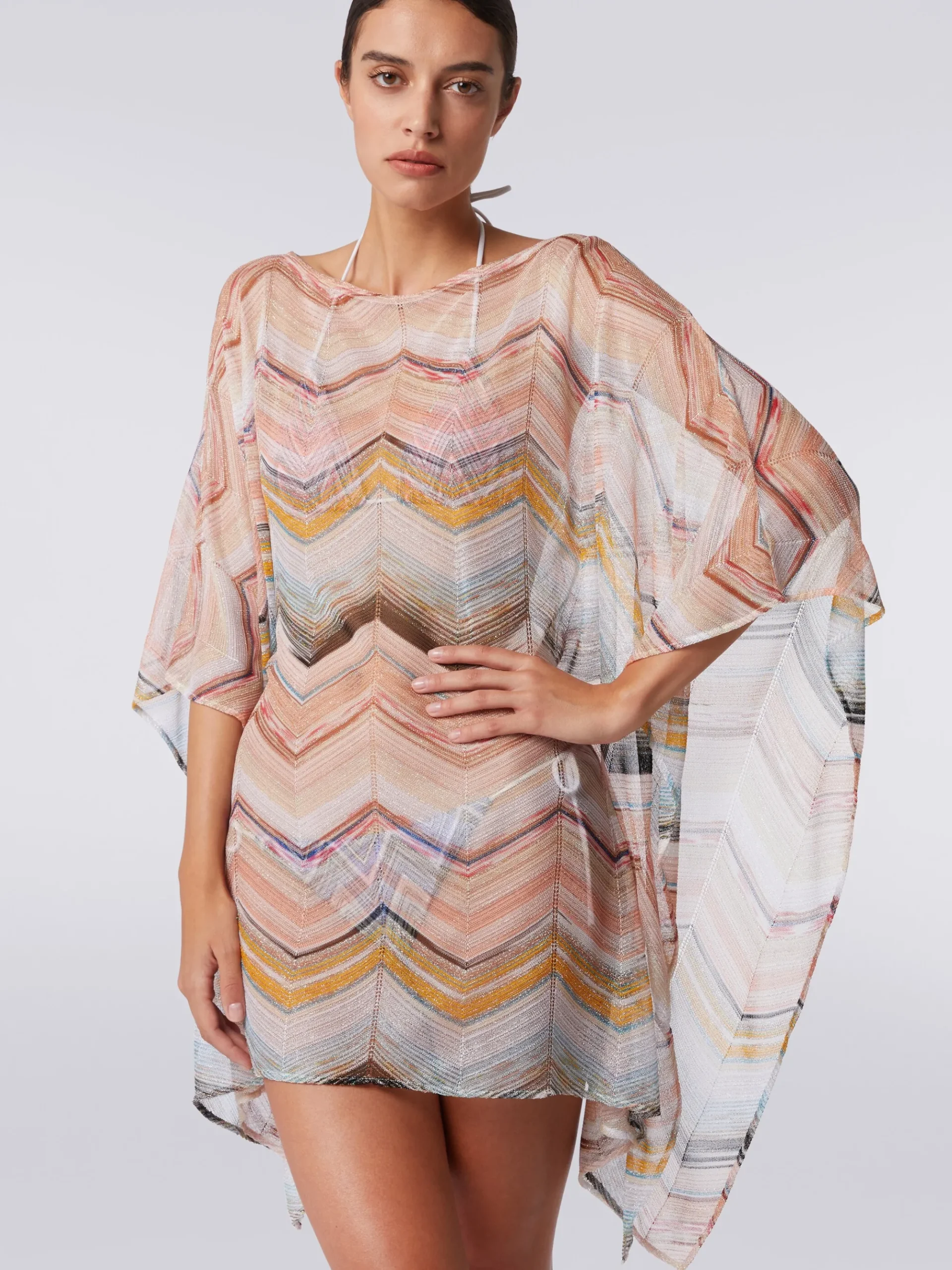 Short cover up kaftan in zigzag viscose blend with lurex