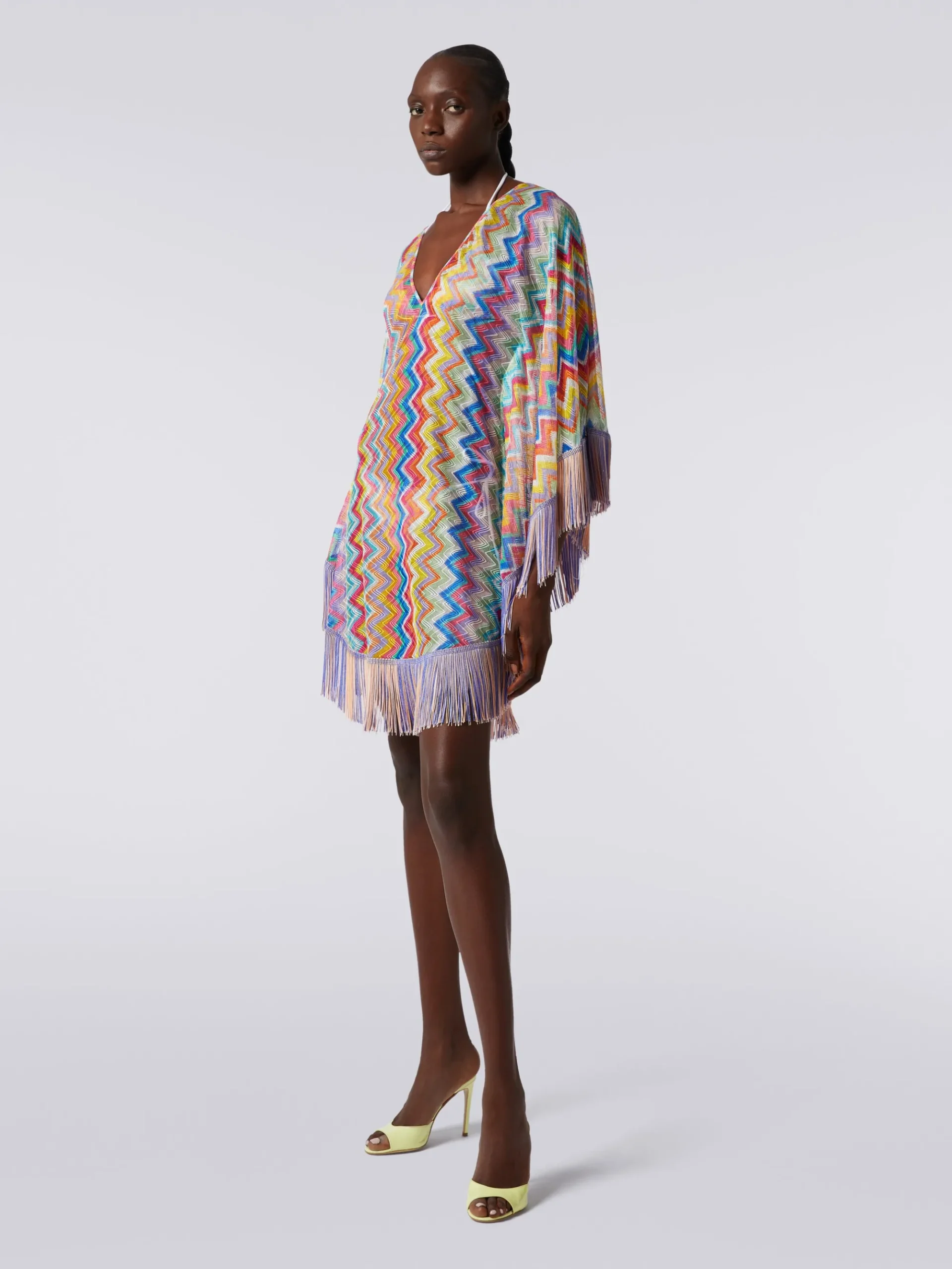 Short cover-up kaftan with zigzag print and fringes