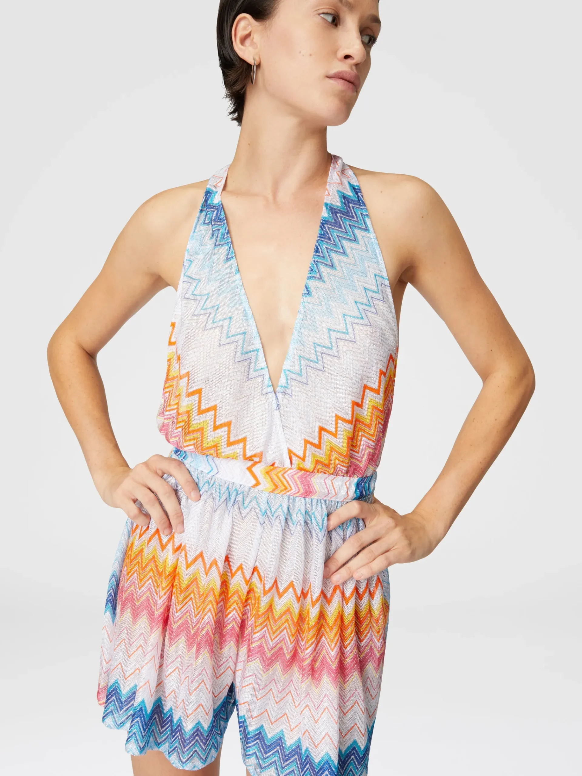 Short jumpsuit in viscose blend zig zag lamé with V-neck