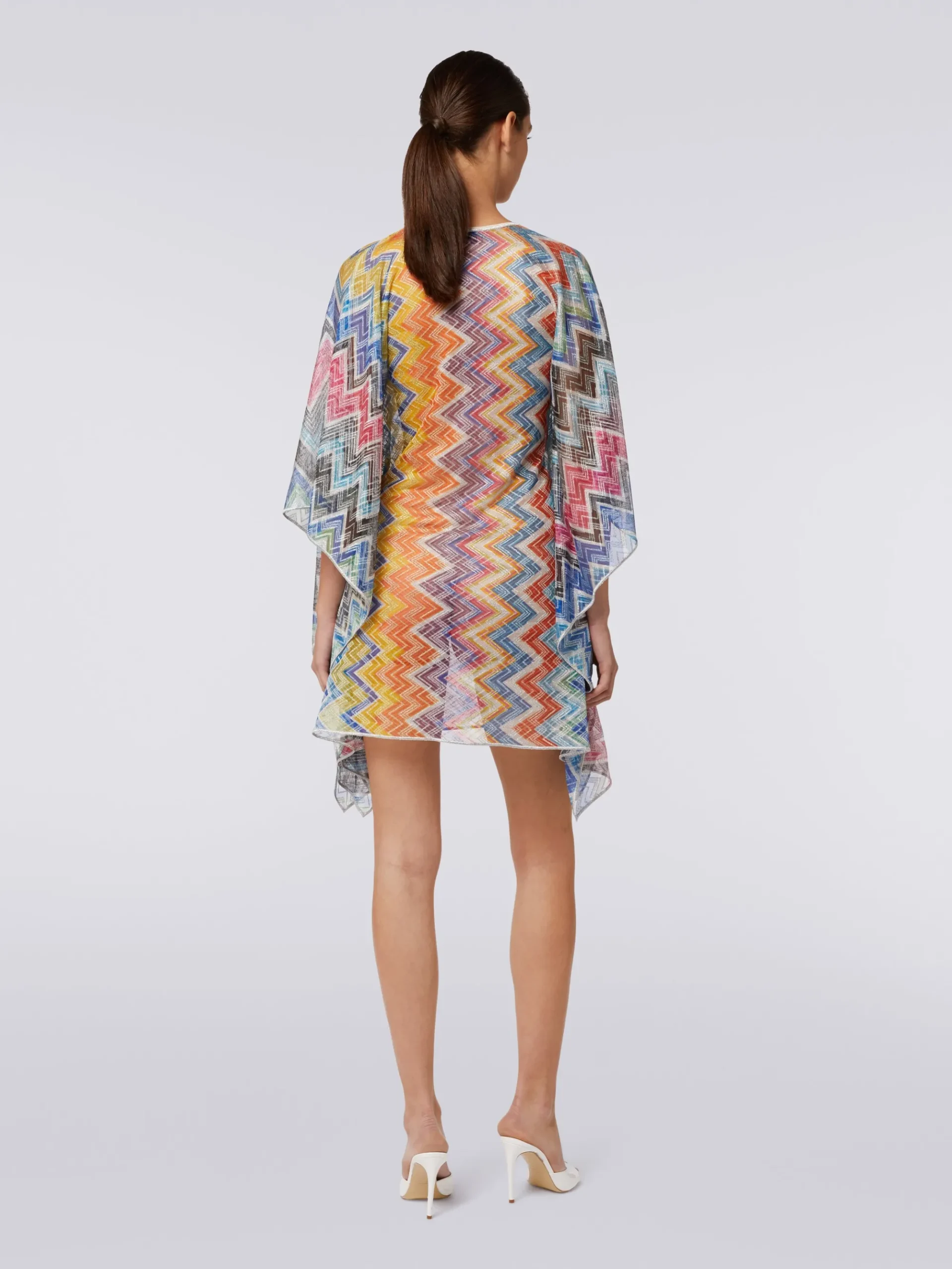 Short zigzag cover-up kaftan with lurex