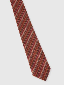 Silk tie with zig zag pattern