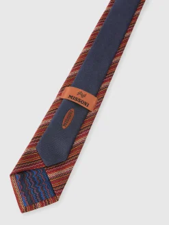 Silk tie with zig zag pattern