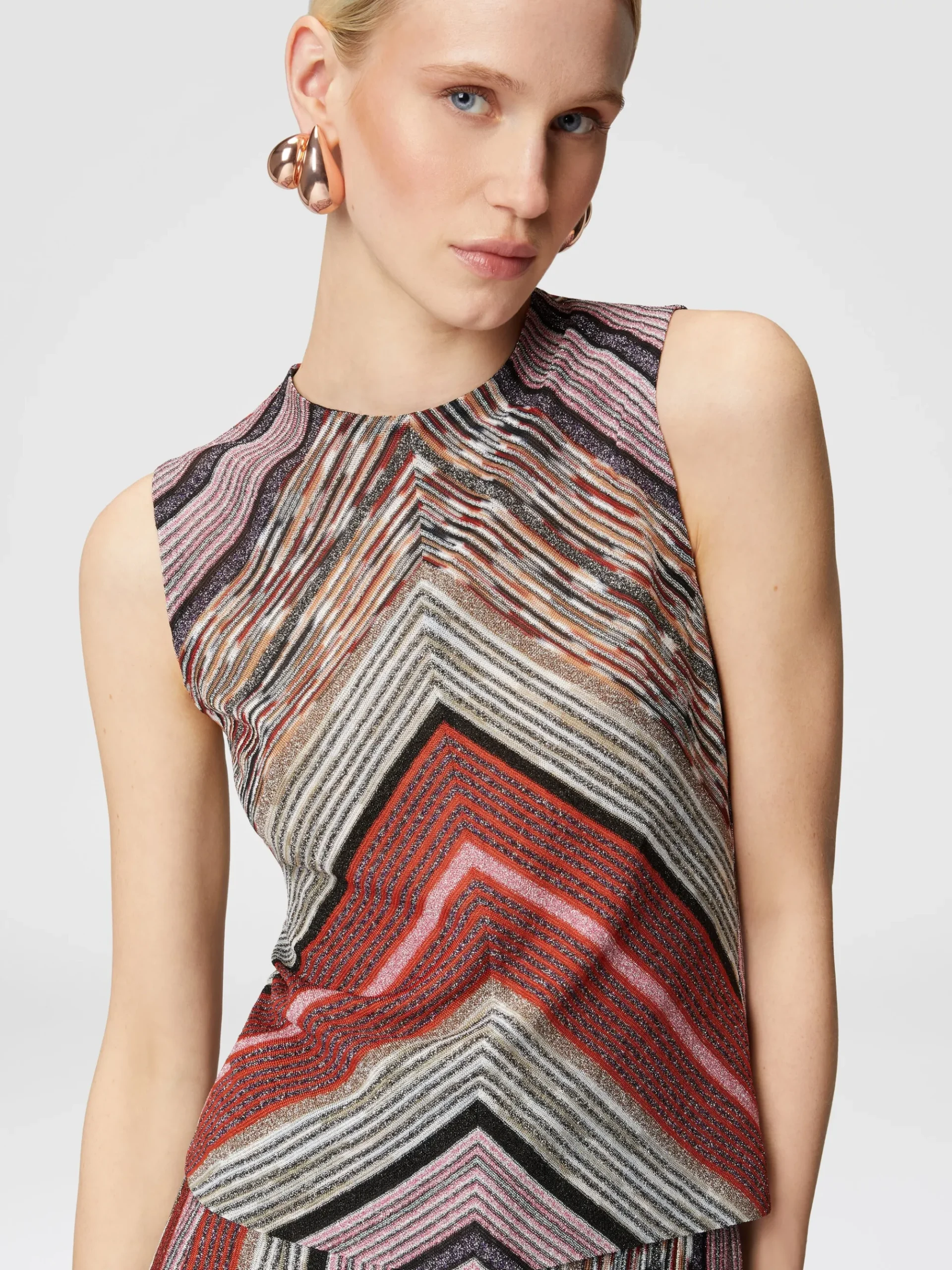 Sleeveless top in lamé slub viscose