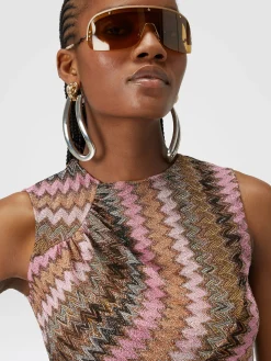Sleeveless top in zig zag lamé viscose blend