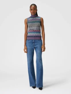 Sleeveless turtleneck top in zig zag wool