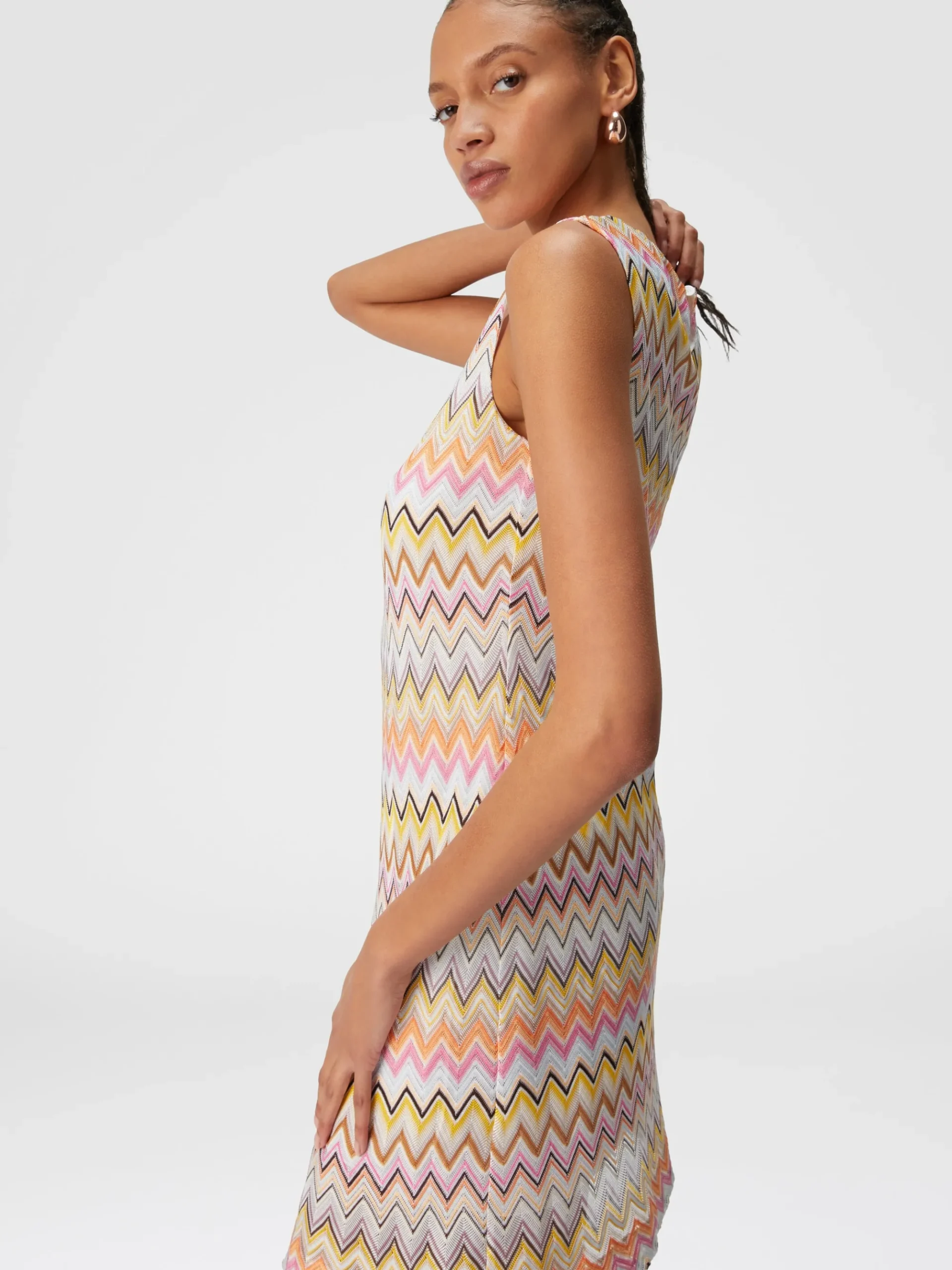 Sleeveless zig zag viscose mini-dress