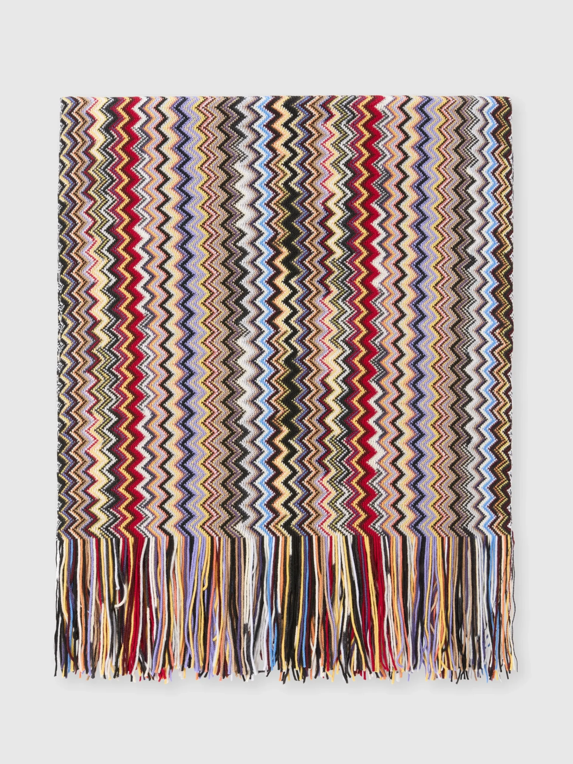 Slub knit shawl with fringes