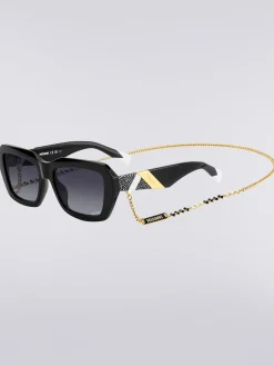 Square acetate sunglasses with a metal chain