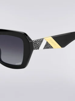 Square acetate sunglasses with a metal chain